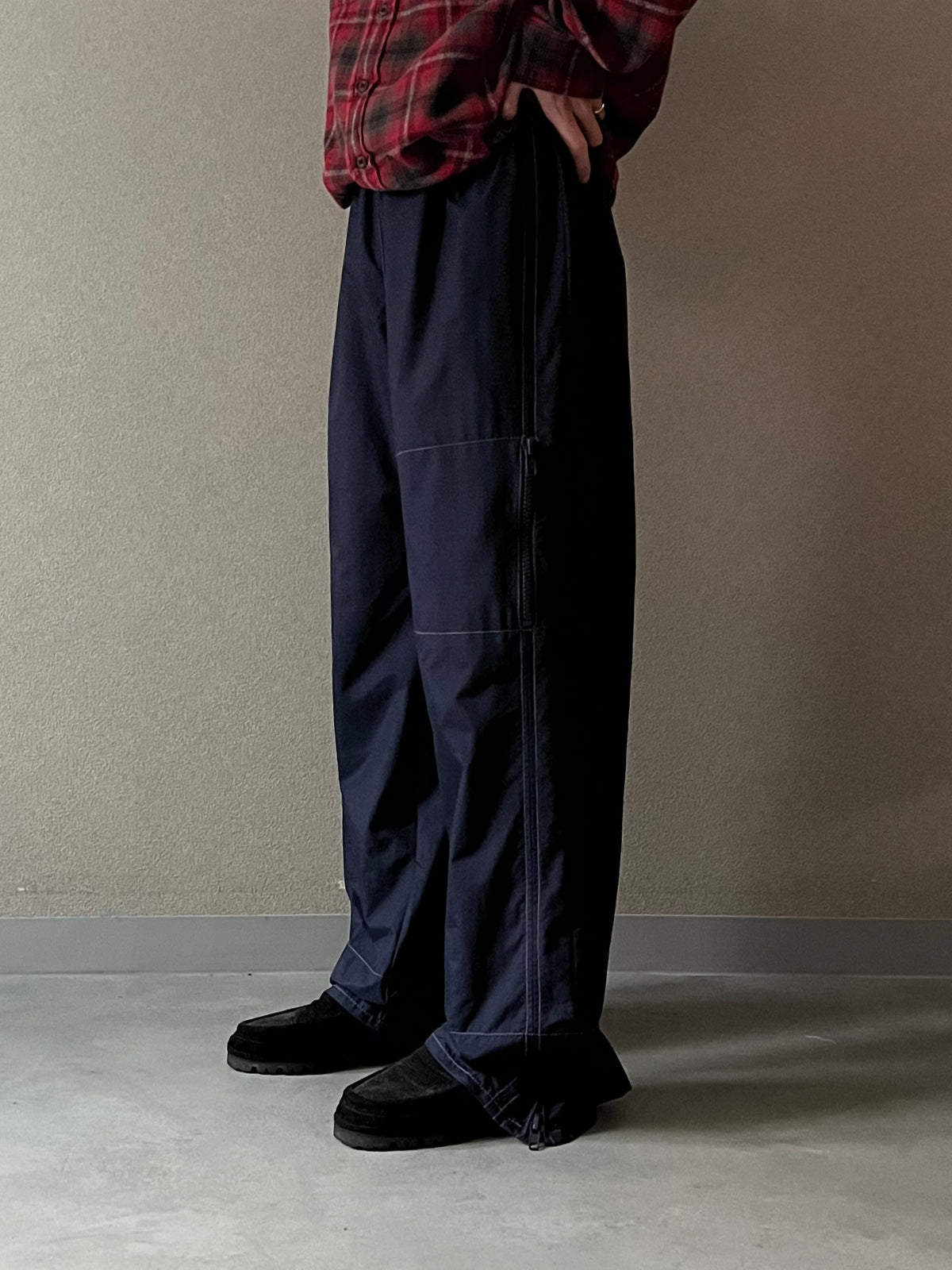 00's DKNY nylon pants “DEAD STOCK”
