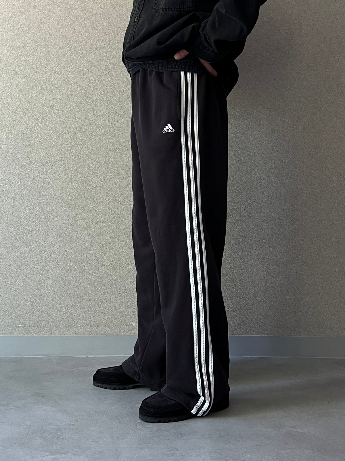 00's adidas sweat pants