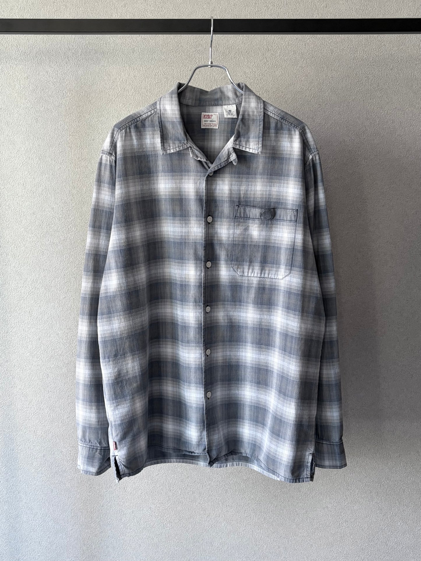 90's Levi's open collor shirt