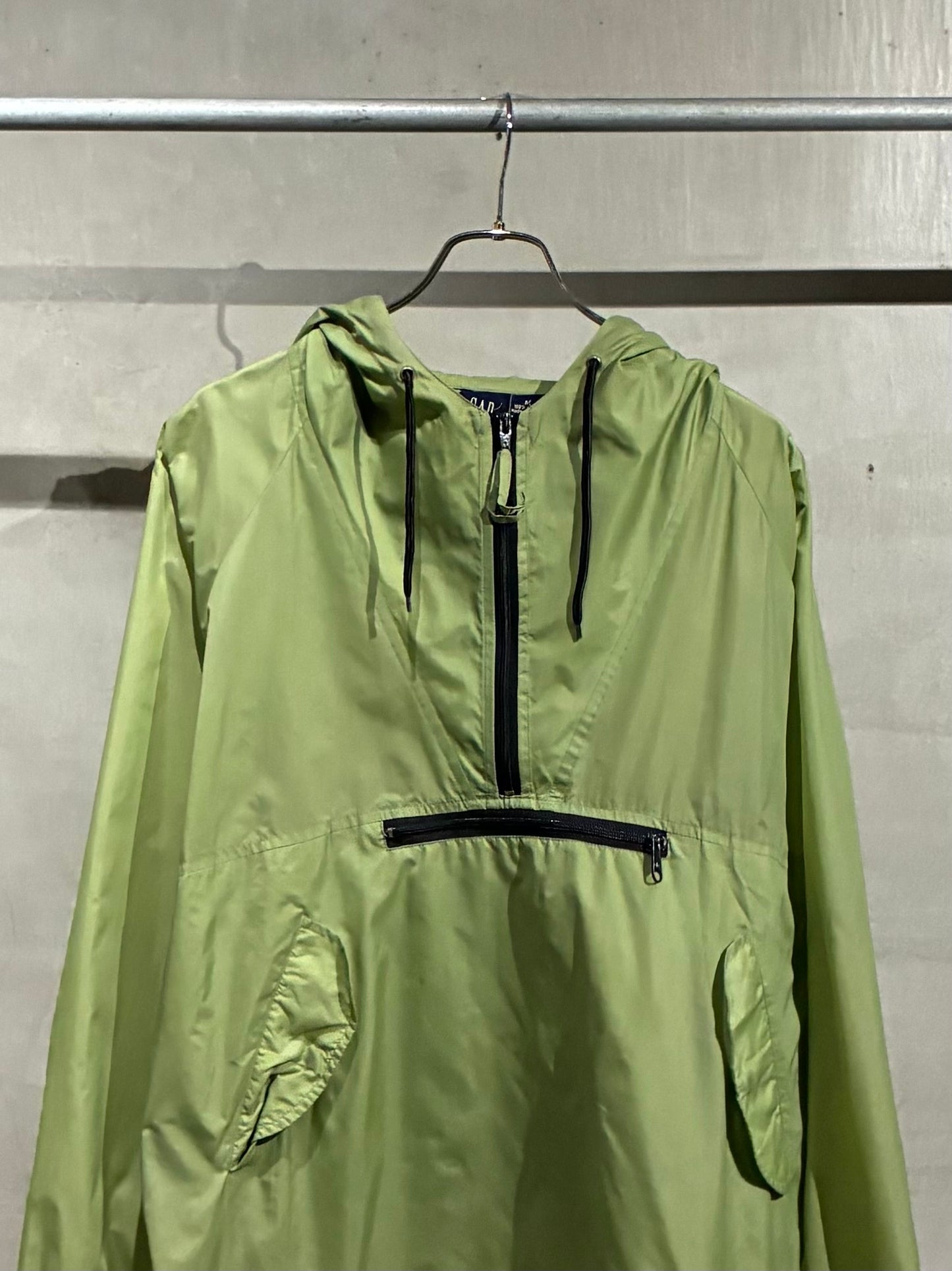 00's GAP nylon anorak “Made in RUSSIA”