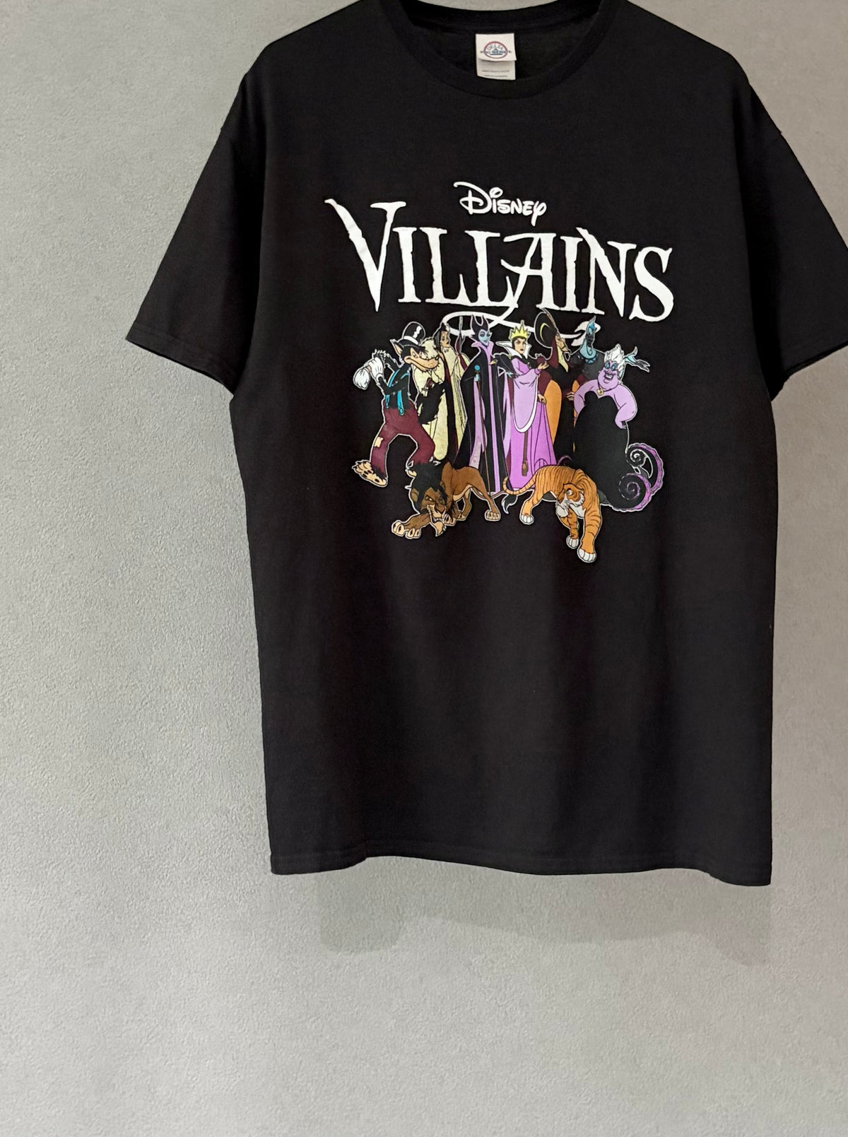 00's Disney VILLAINS t-shirt