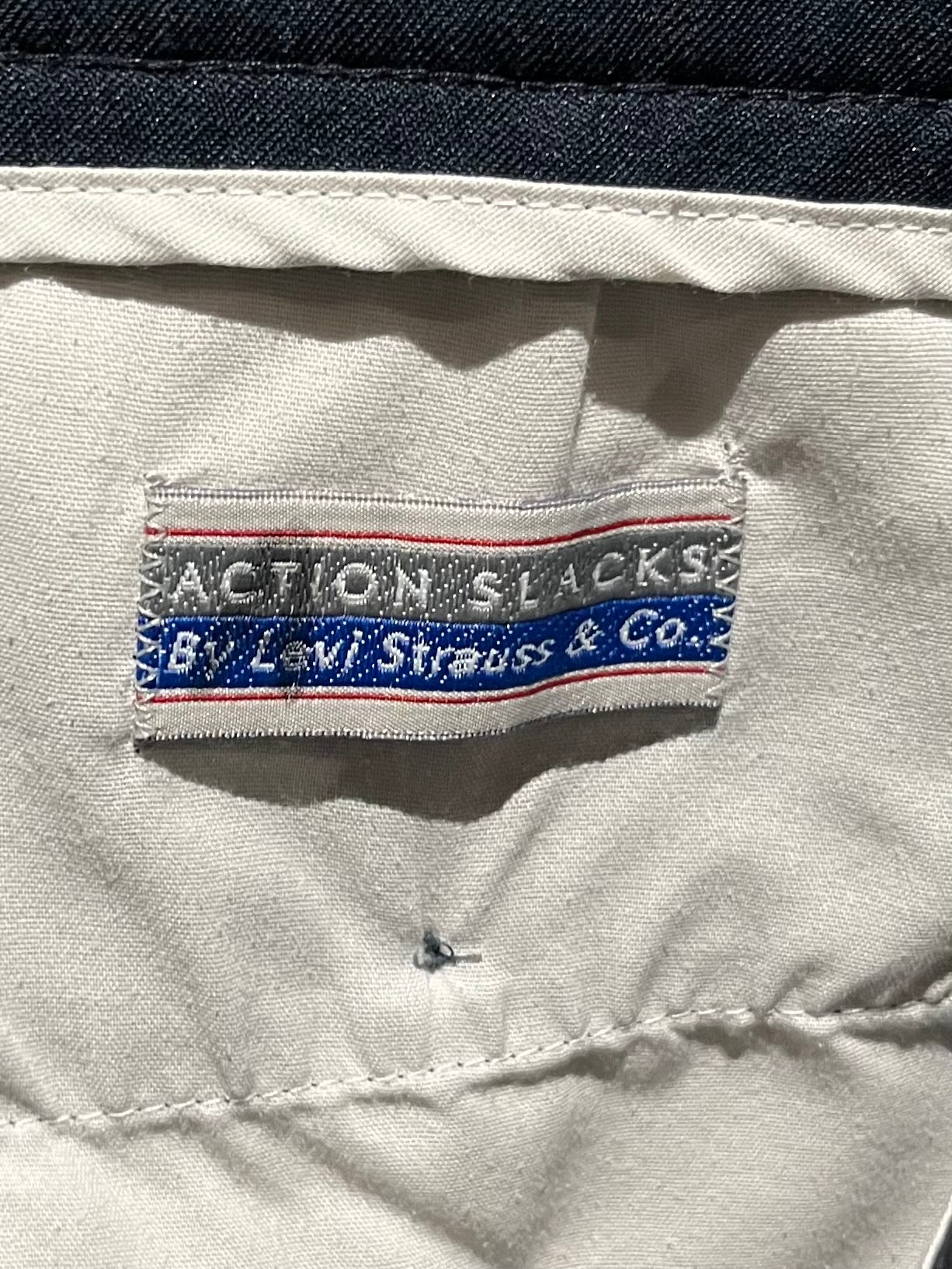 90's Levi's action slacks