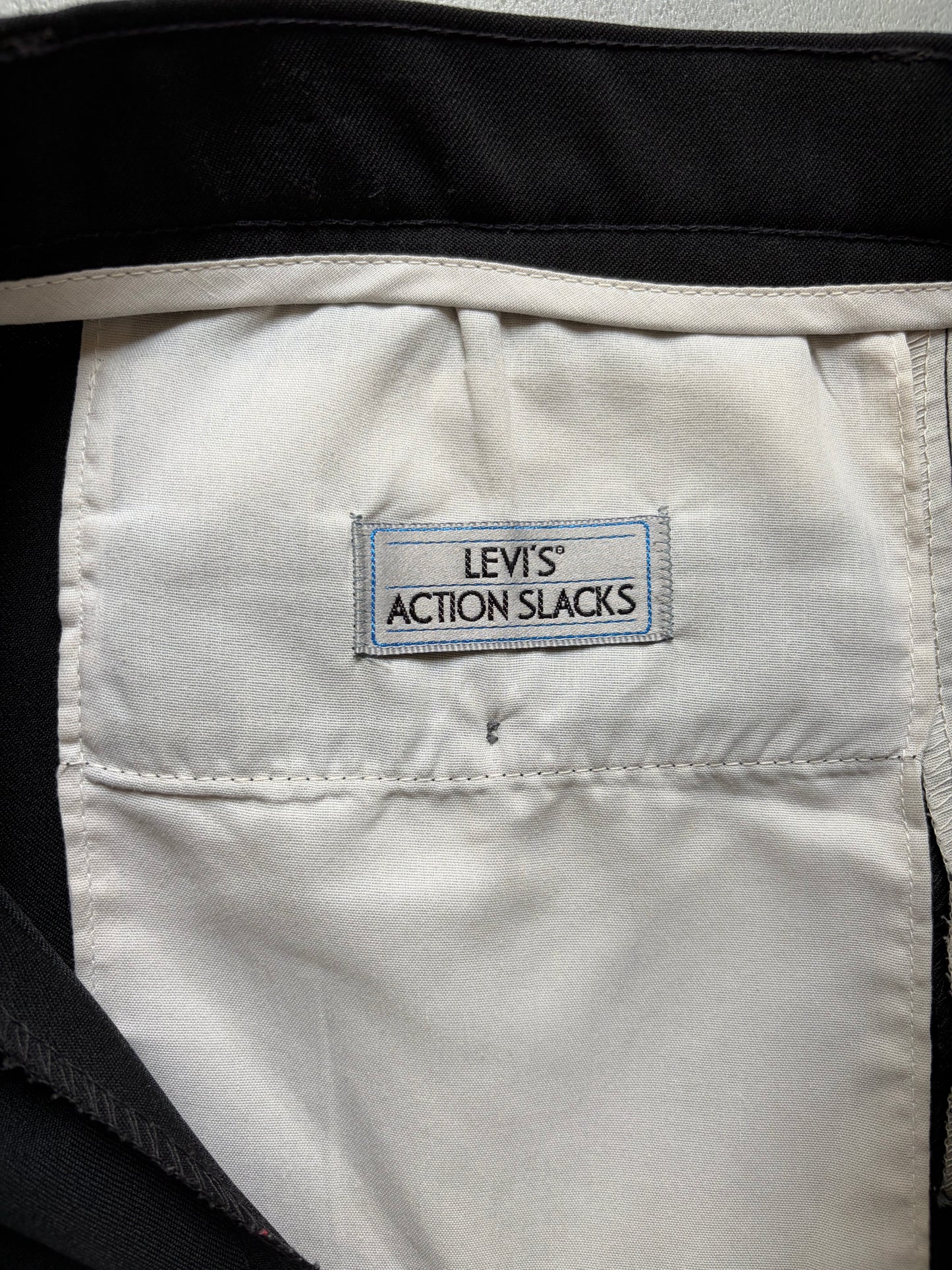 90's Levi's action slacks