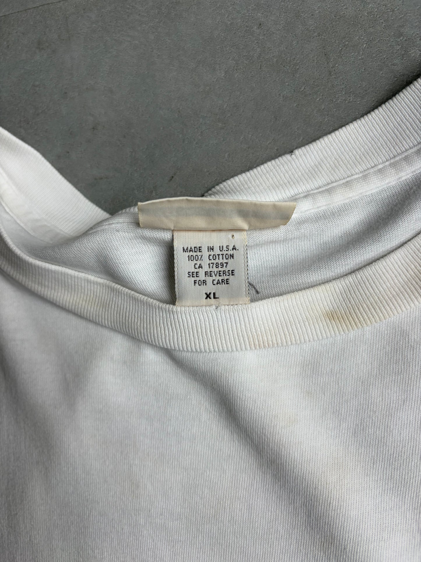 90's BANANA REPUBLIC printed t-shirt "Made in USA"