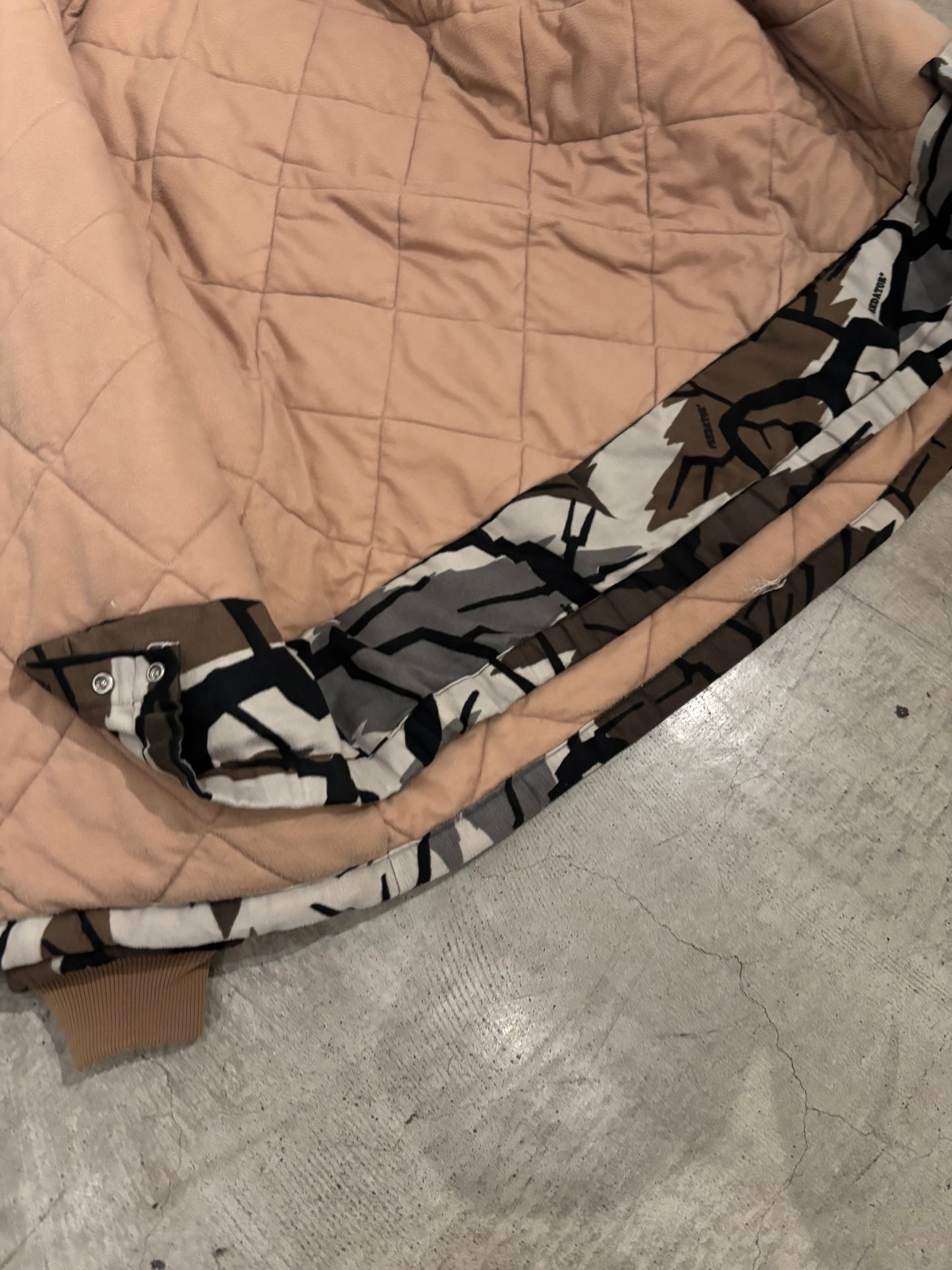 80's PREDATOR CAMOUFLAGE insulation jacket “Made in USA”