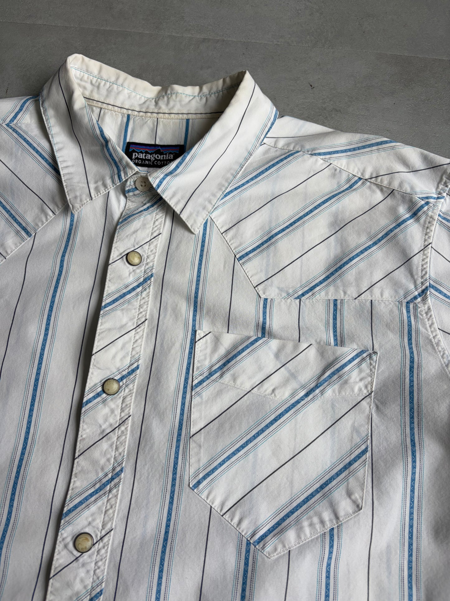 00's patagonia S/S western shirt
