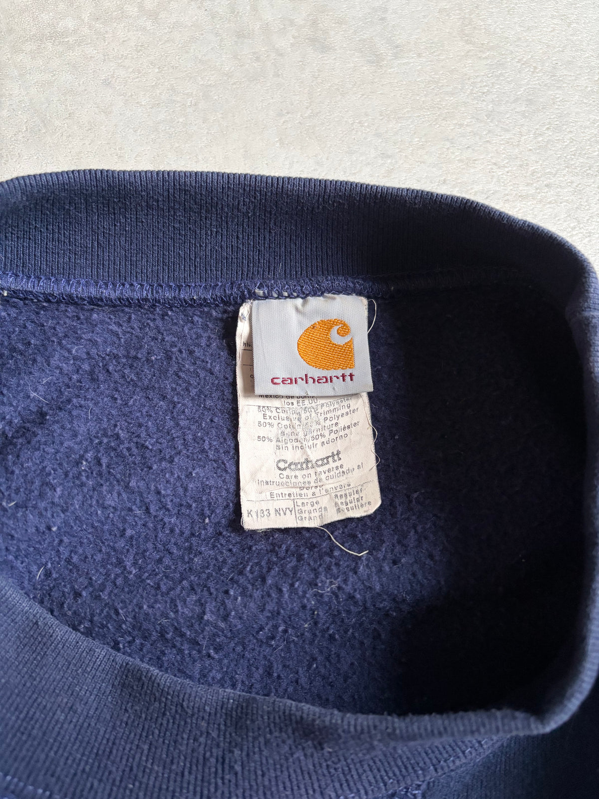 00's carhartt sweater