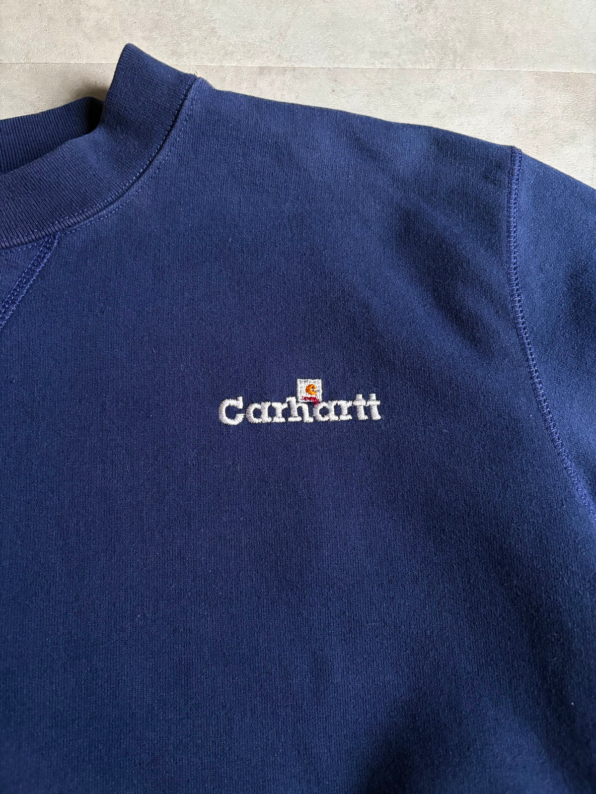 00's carhartt sweater