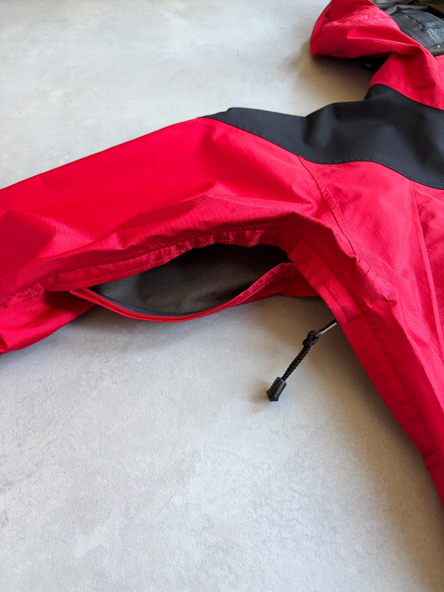 90's EMS GORE-TEX nylon jacket