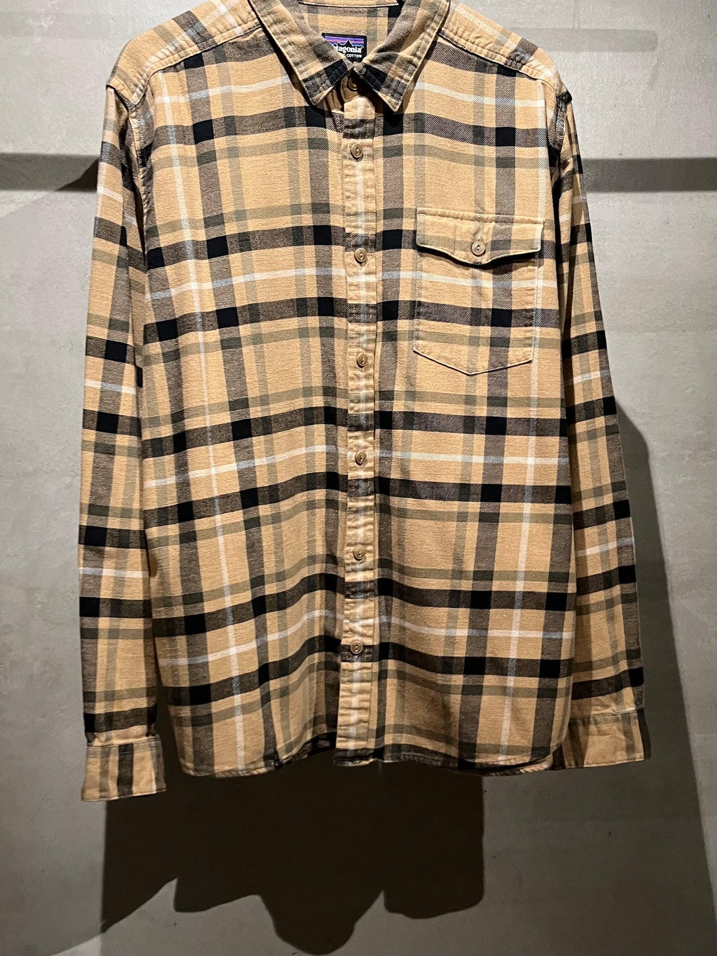 00's patagonia flannel shirt