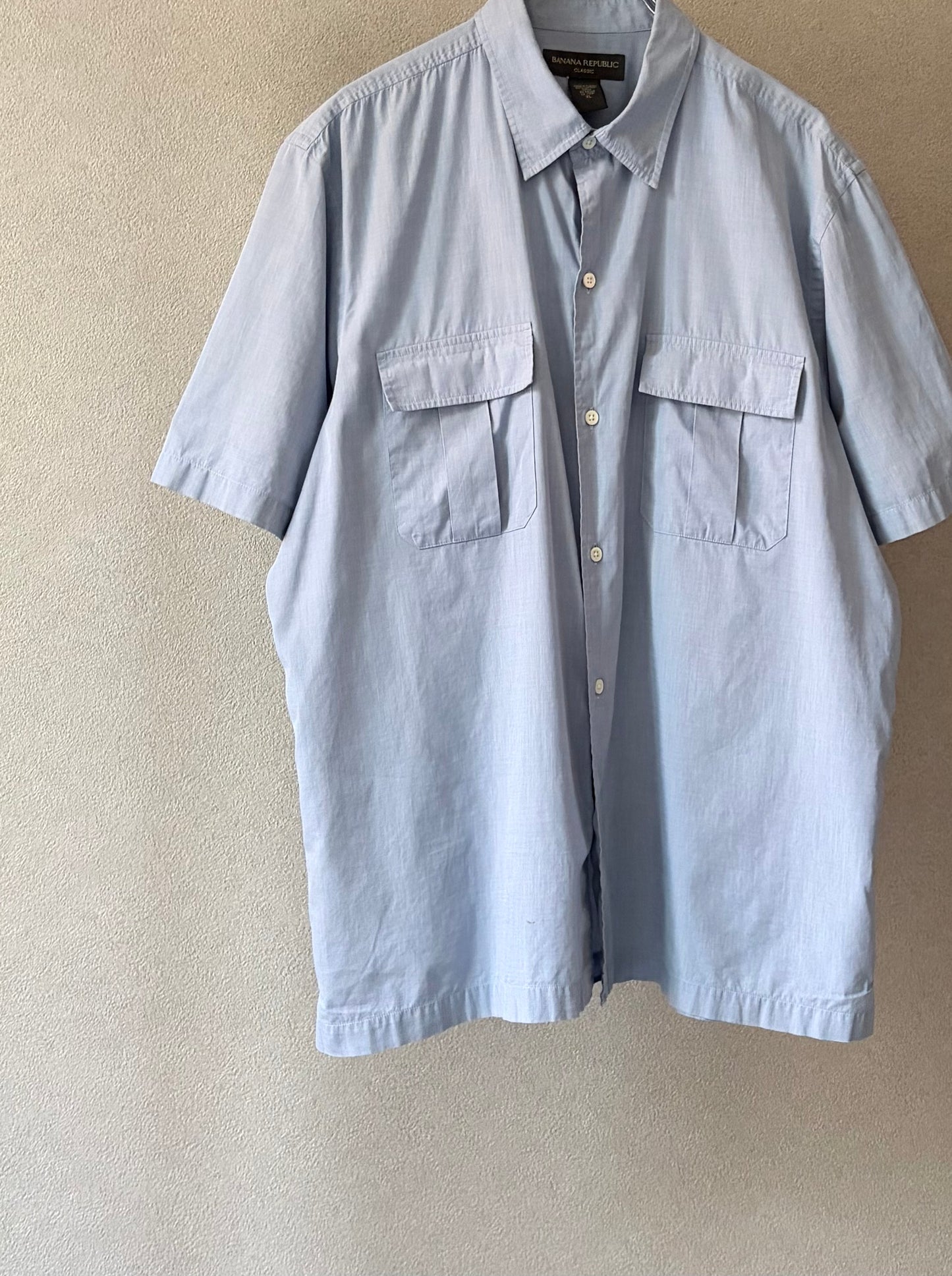 00's BANANA REPUBLIC S/S shirt