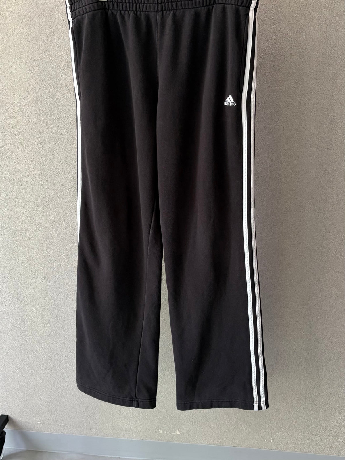 00's adidas sweat pants