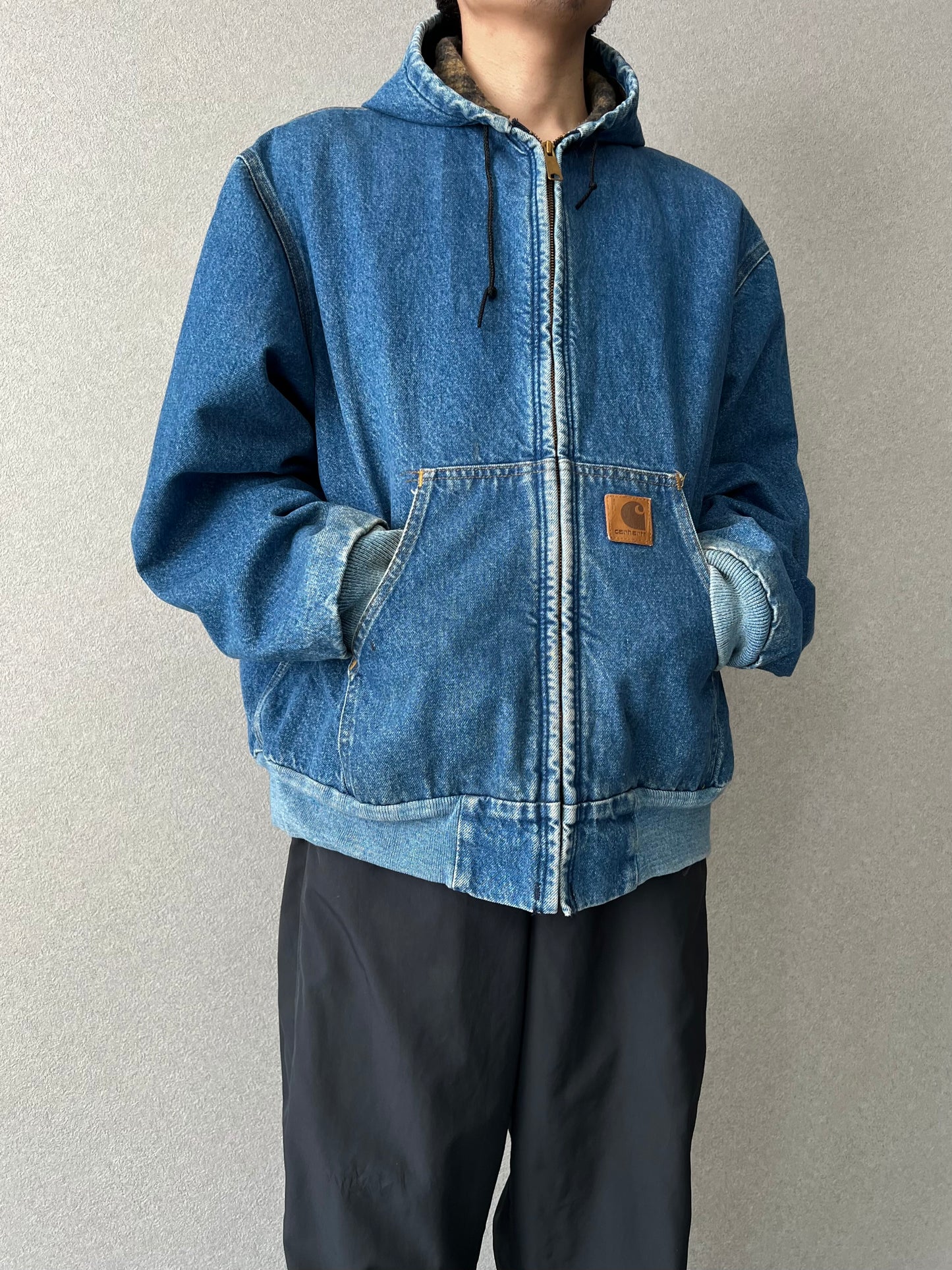90's carhatt denim work jacket