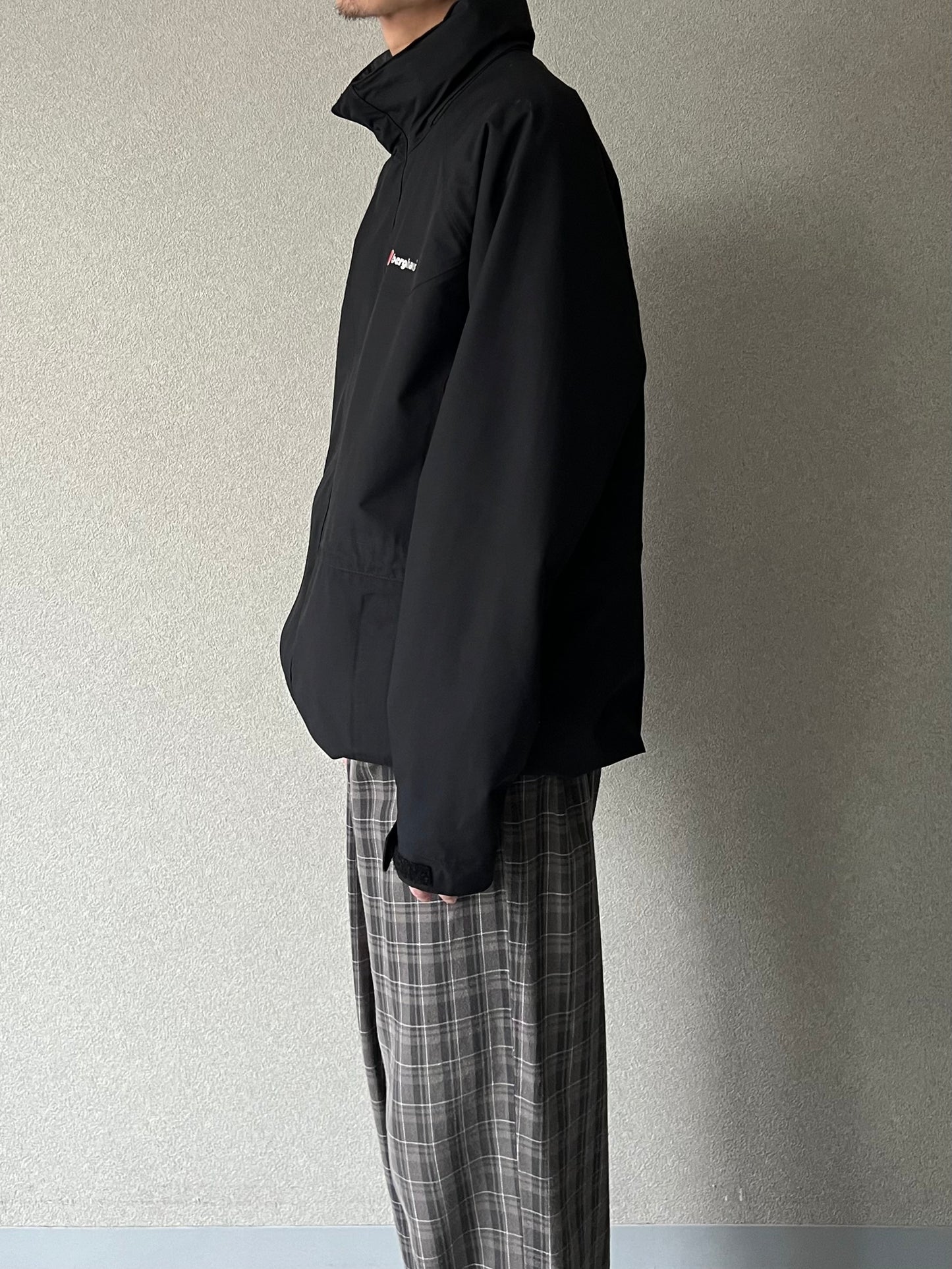00's Berghaus nylon jacket
