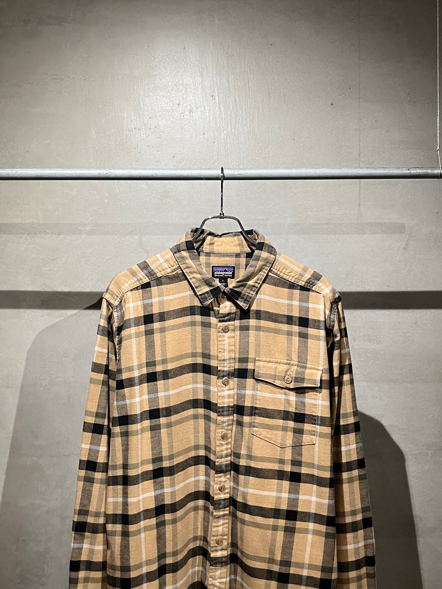 00's patagonia flannel shirt