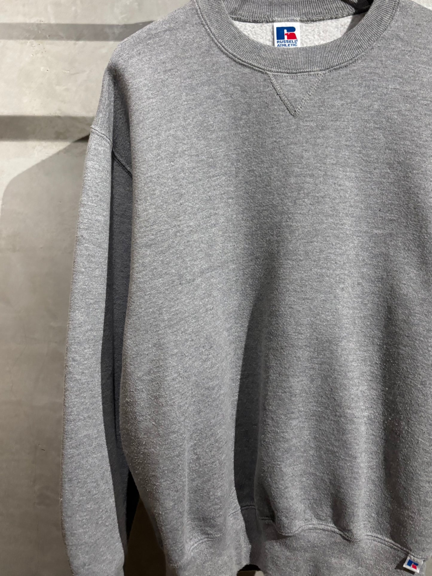 90's RUSSELL sweater “Made in USA”