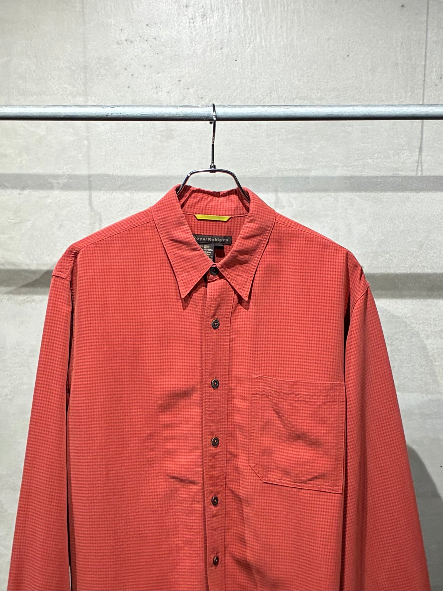 00's ROYAL ROBBINS rayon shirt