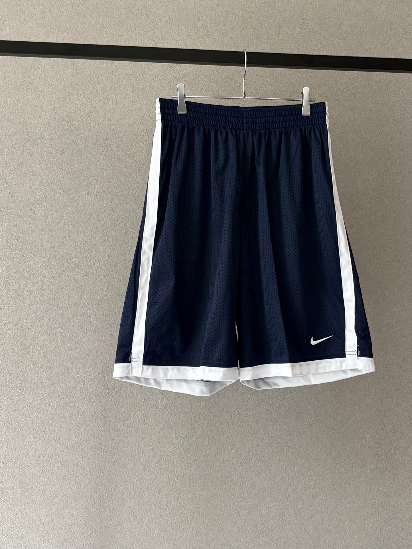 00's NIKE basketball shorts “DEAD STOCK”