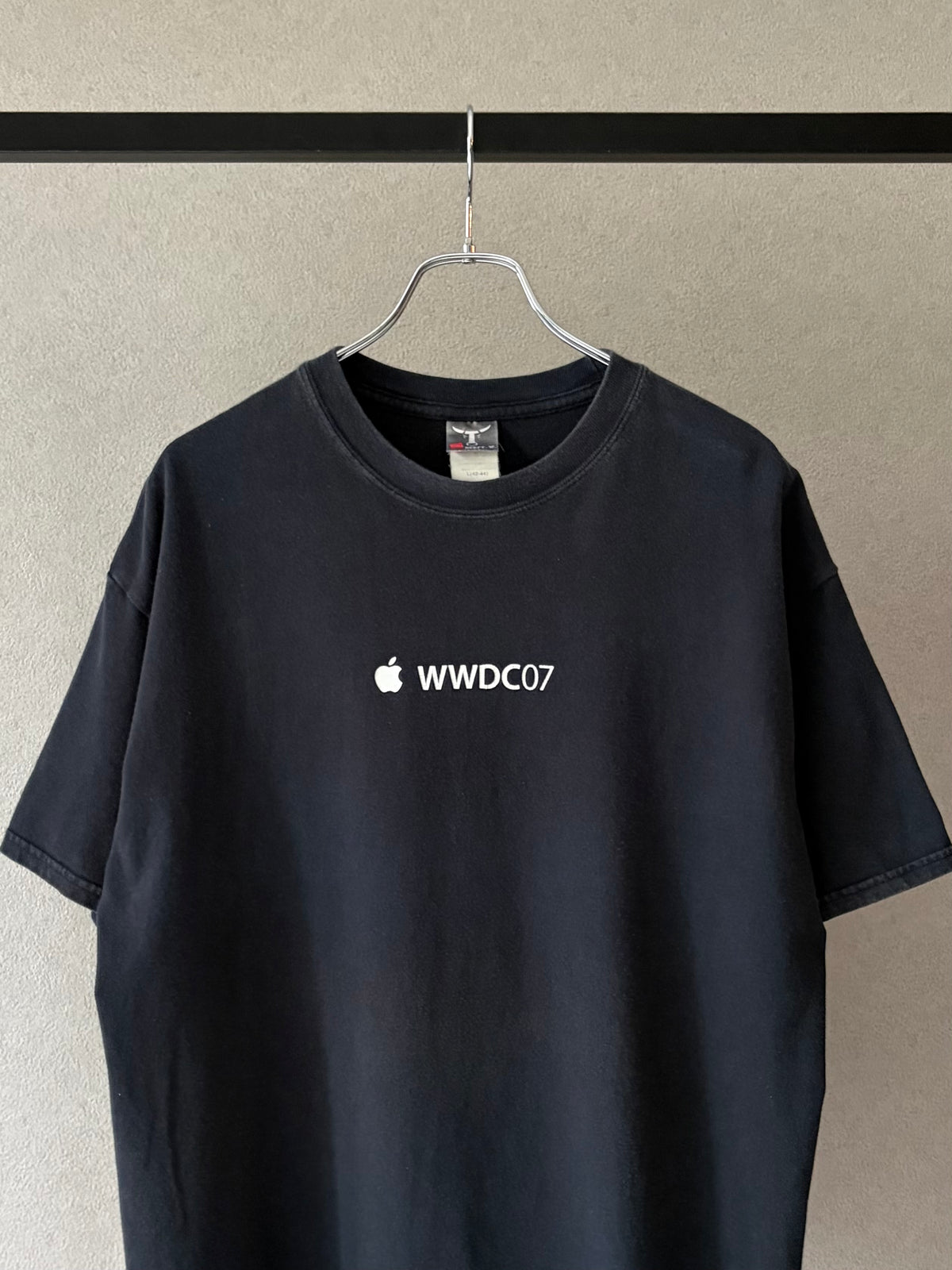 00's Apple printed t-shirt