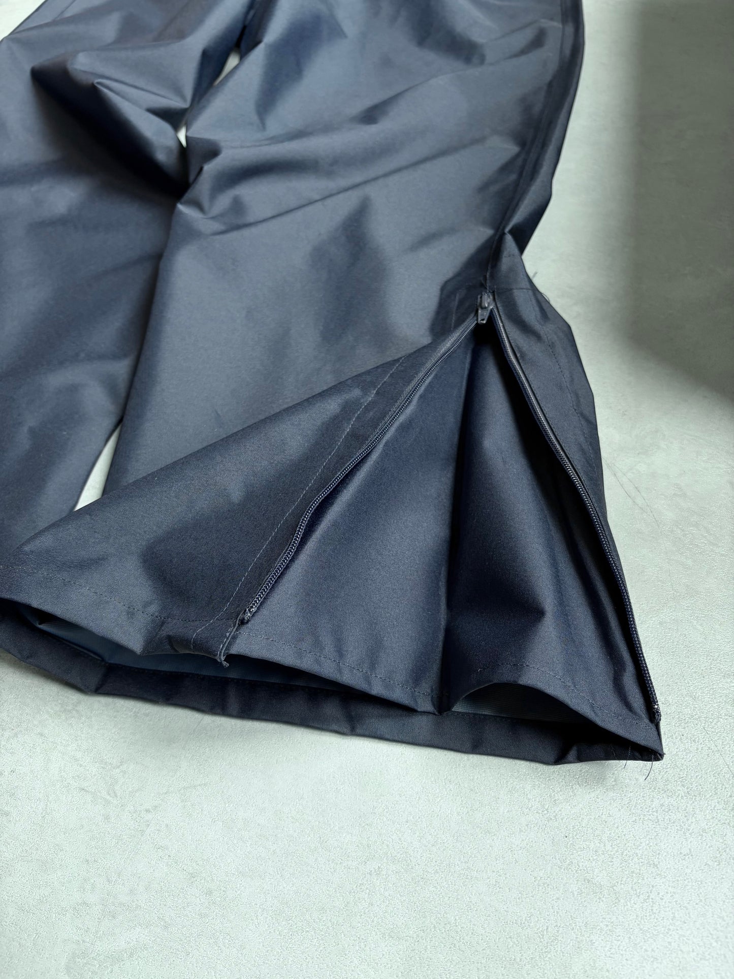 00's Royal Mail nylon pants