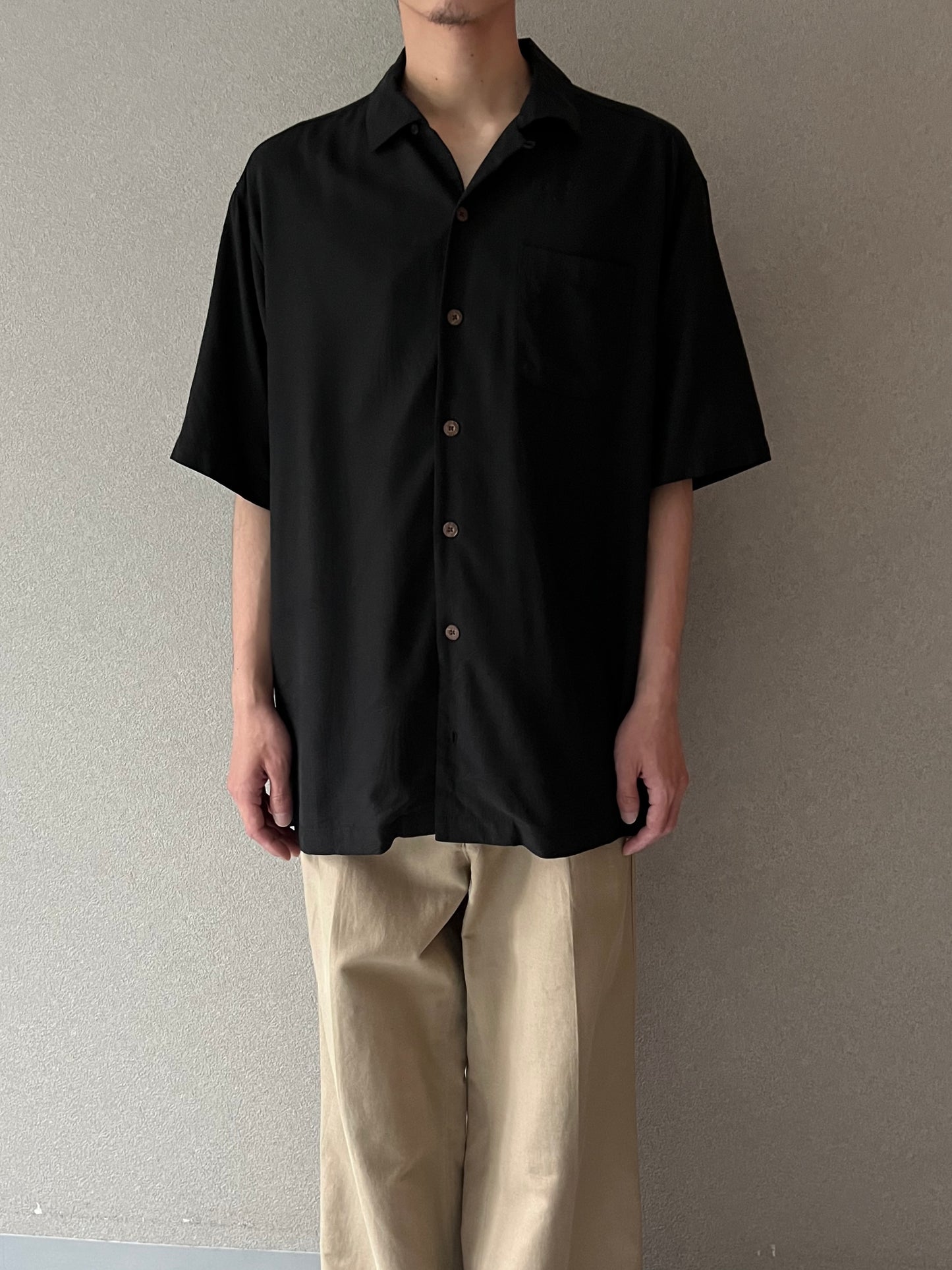 00's Tommy Bahama open collar silk shirt