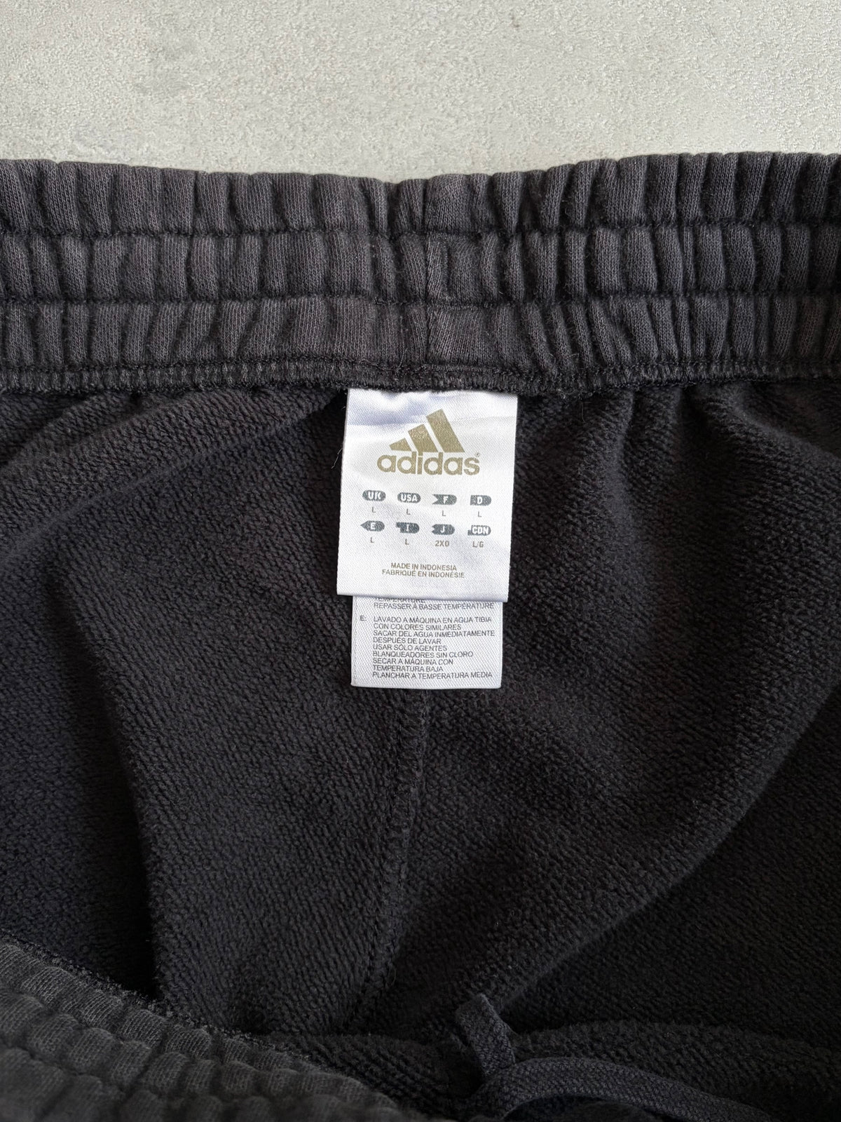 00's adidas sweat pants