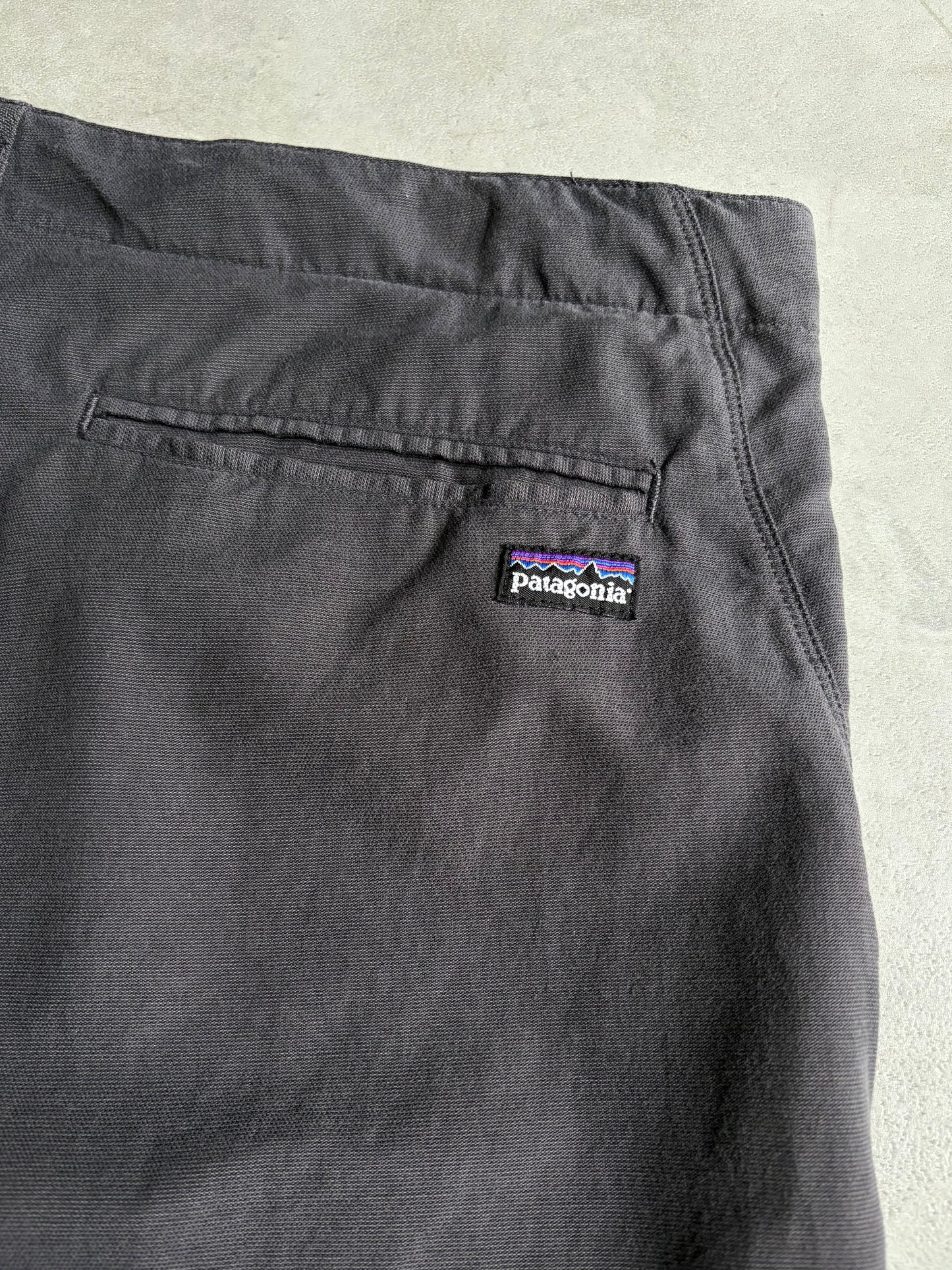 00's patagonia work shorts