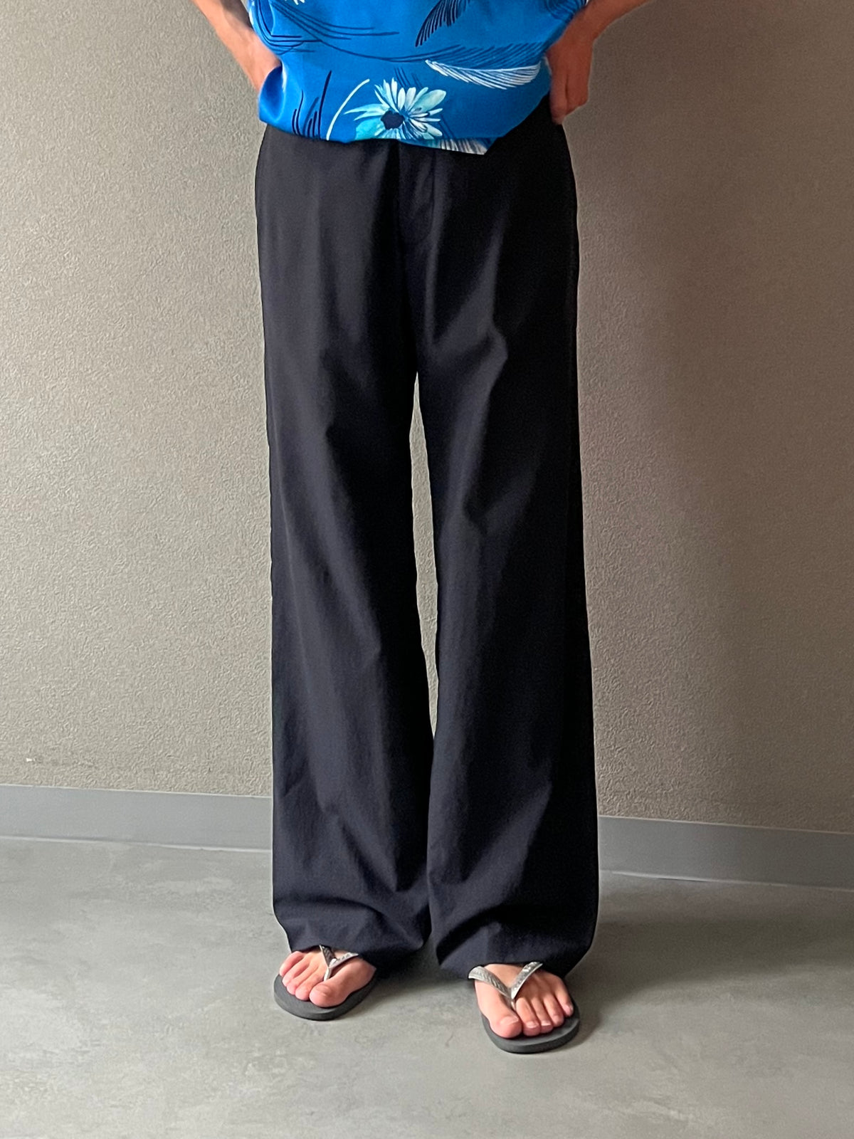 00's BURBERRY slacks