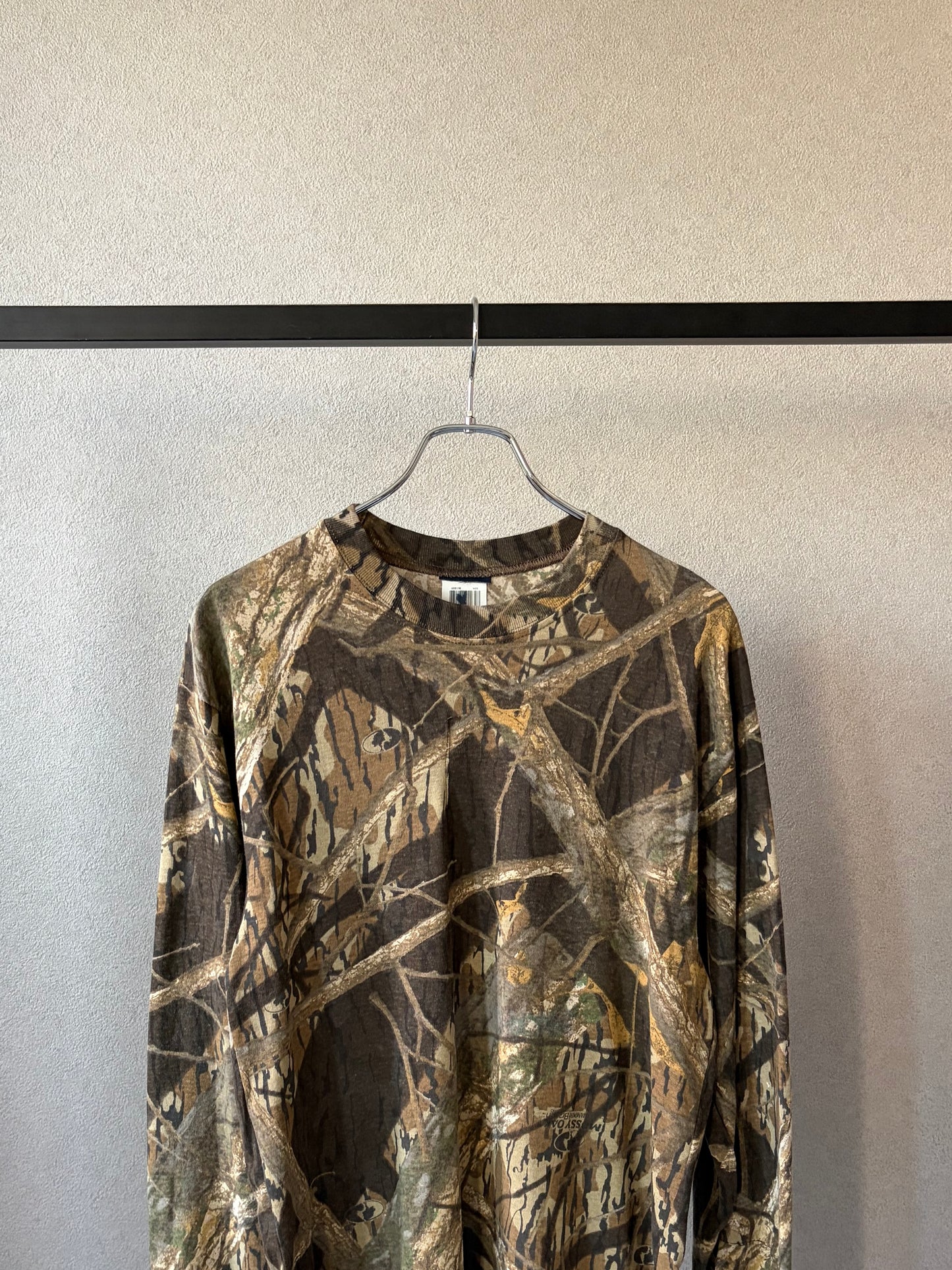 00's UNKNOWN realtree patterned L/S t-shirt "DEAD STOCK"