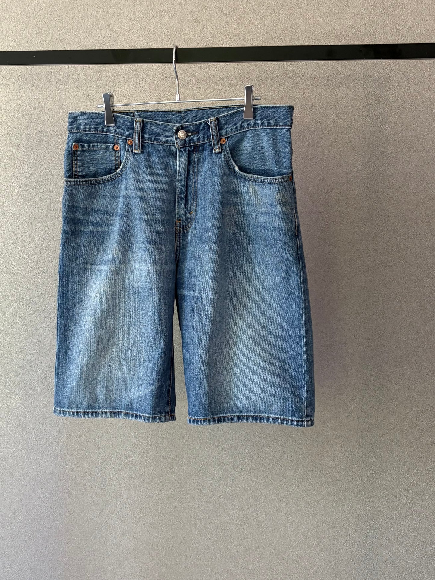 00's Levi's 569 denim shorts