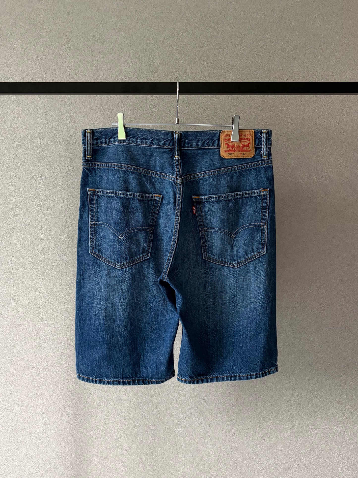 00's Levi's 569 denim shorts