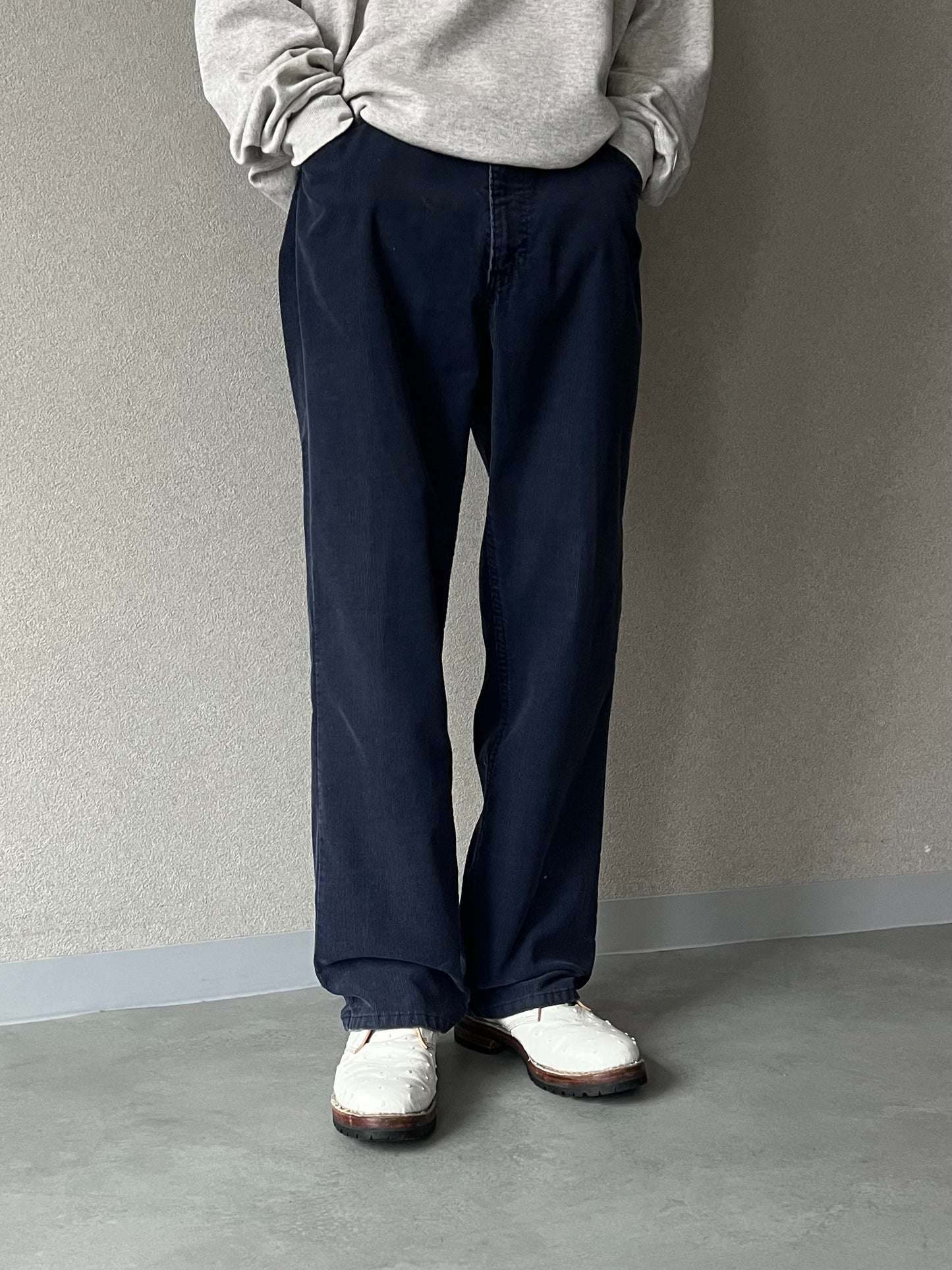 80's Levi's 519 corduroy pants