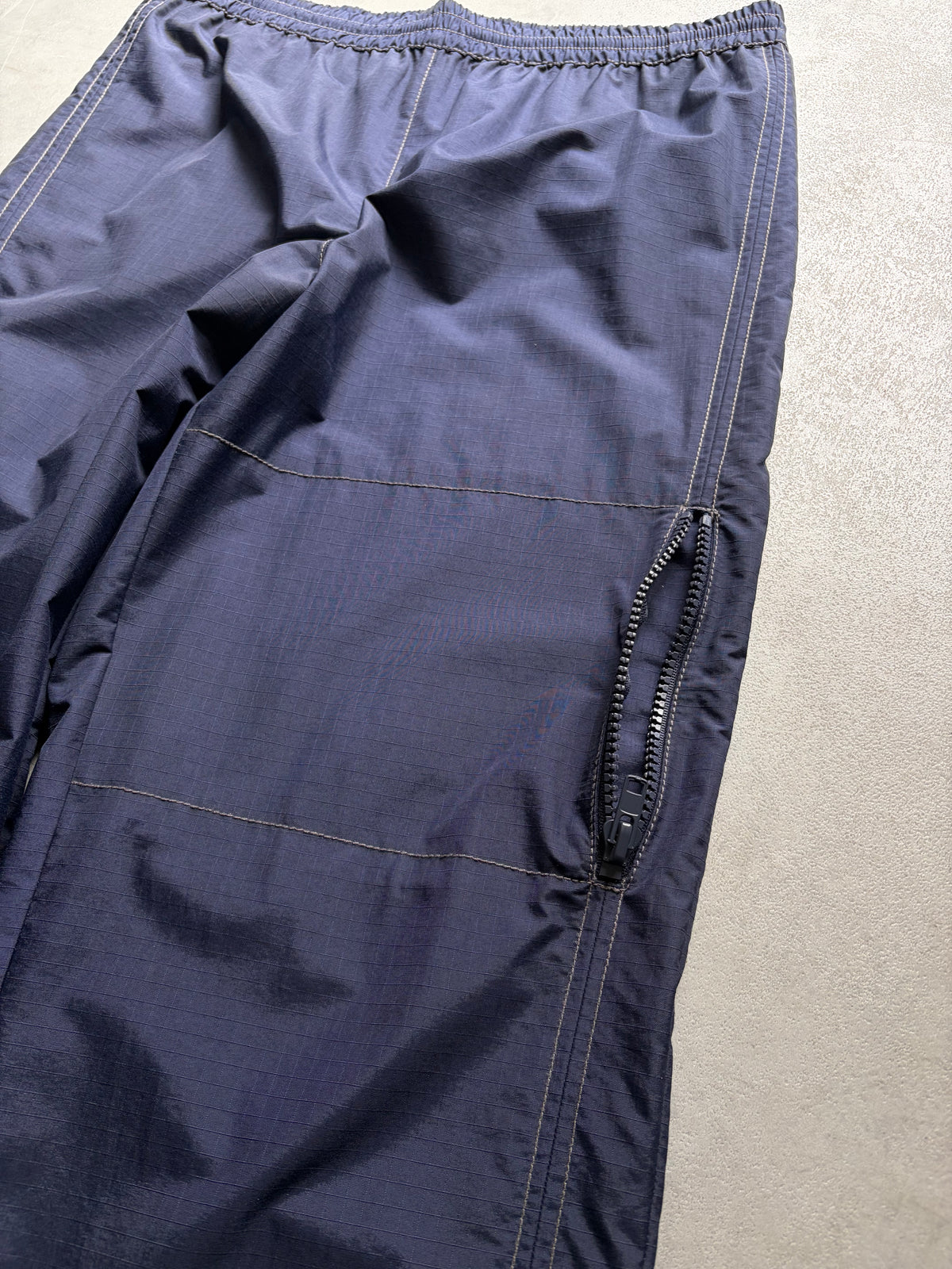 00's DKNY nylon pants “DEAD STOCK”