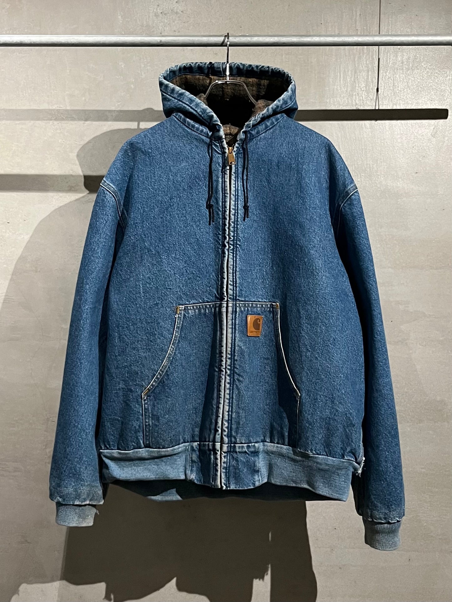 90's carhatt denim work jacket