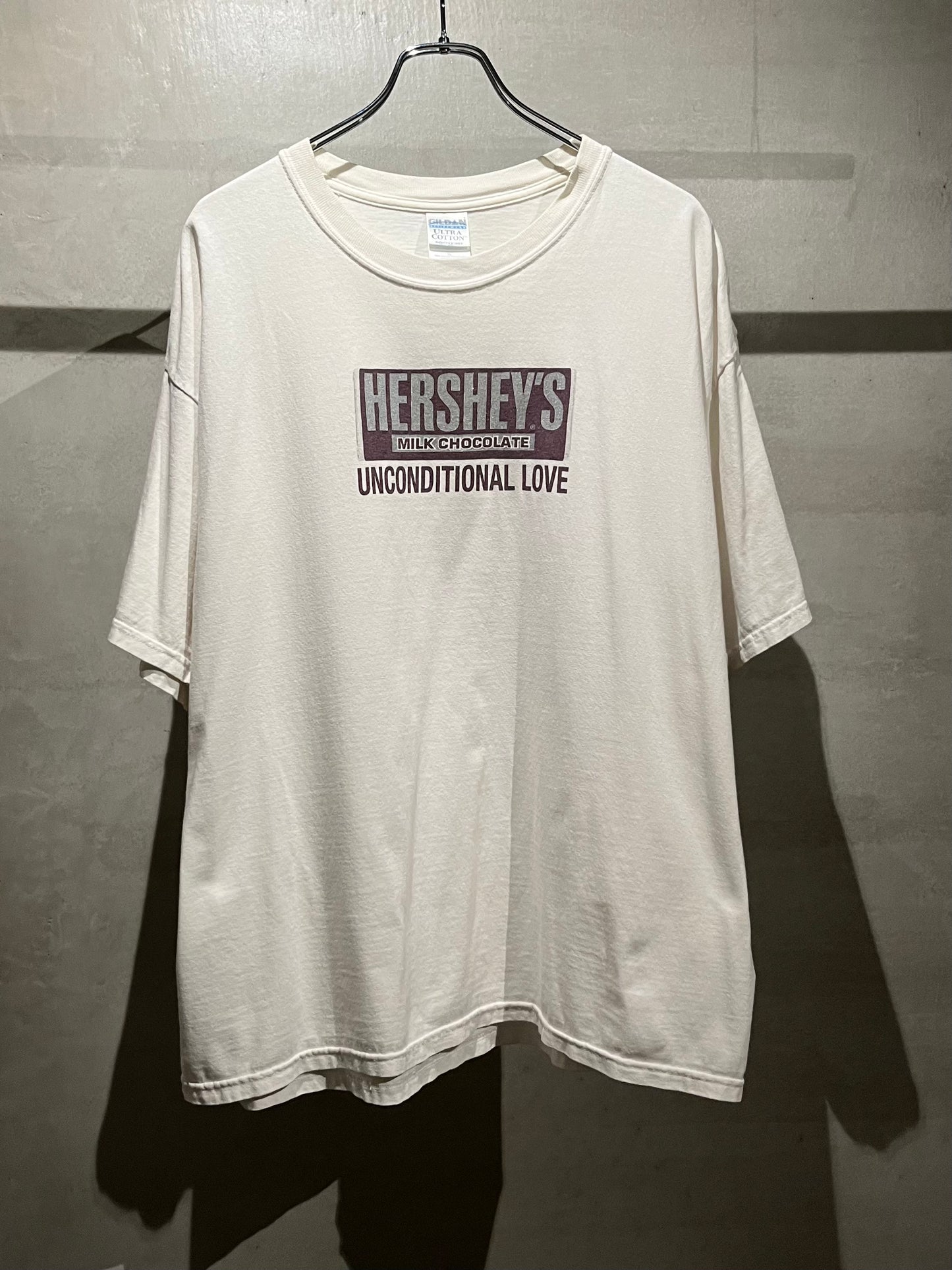 00's HERSHEY'S printed t-shirt