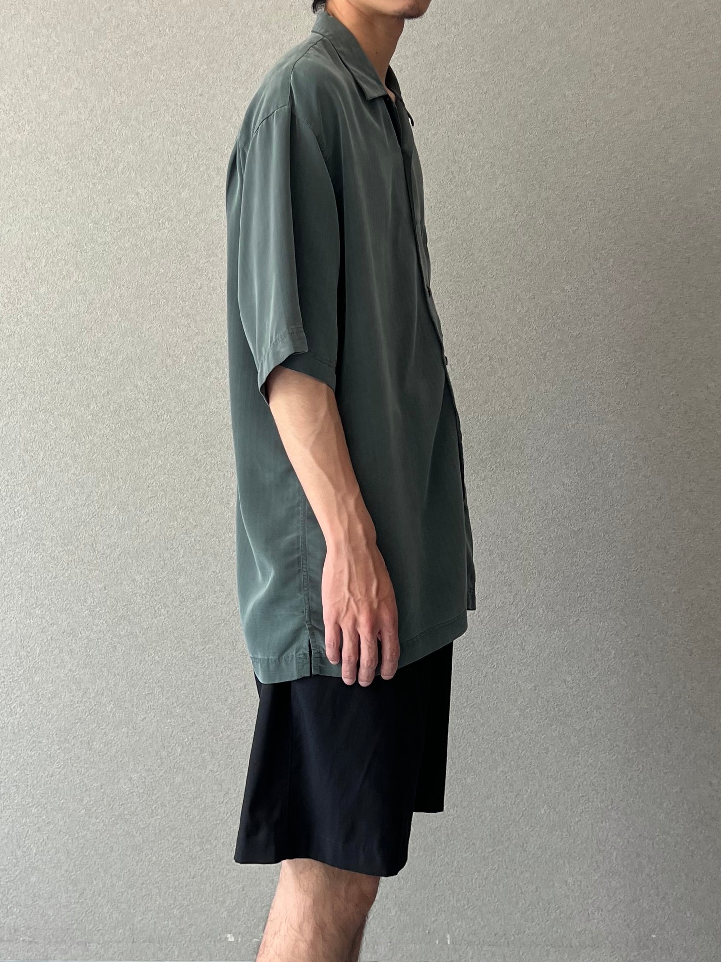 00's HAGGAR open collar rayon shirt