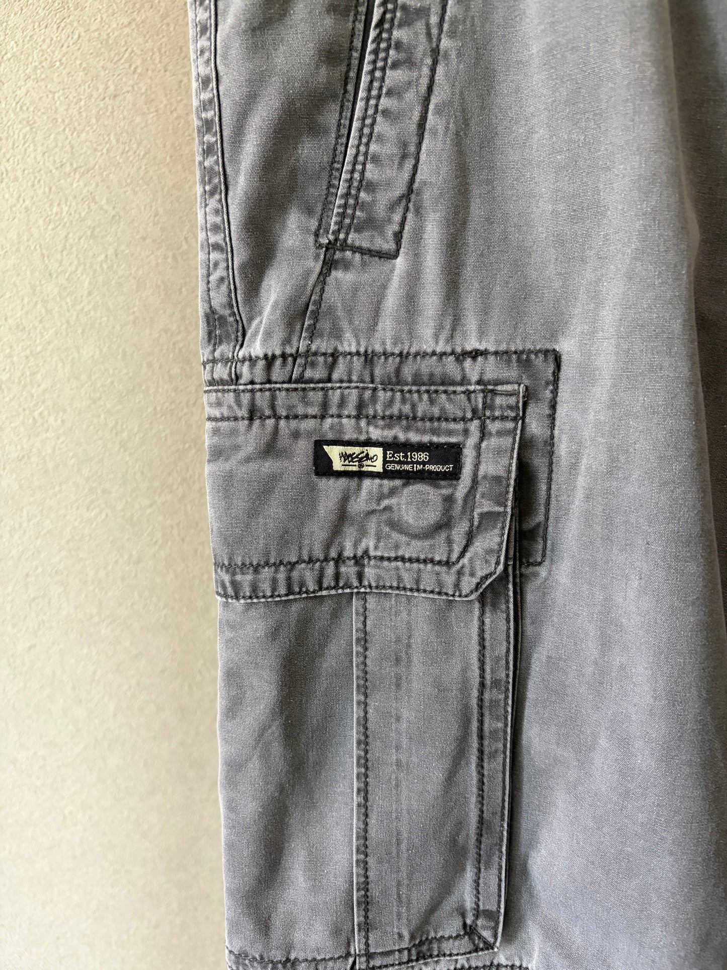 00's MOSSIMO cargo shorts