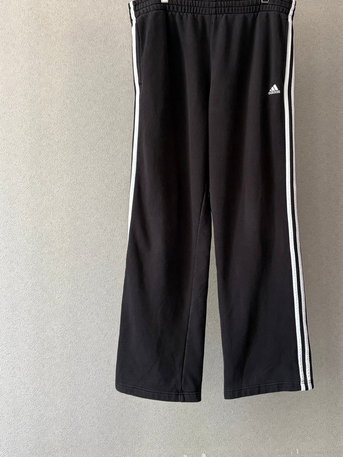00's adidas sweat pants