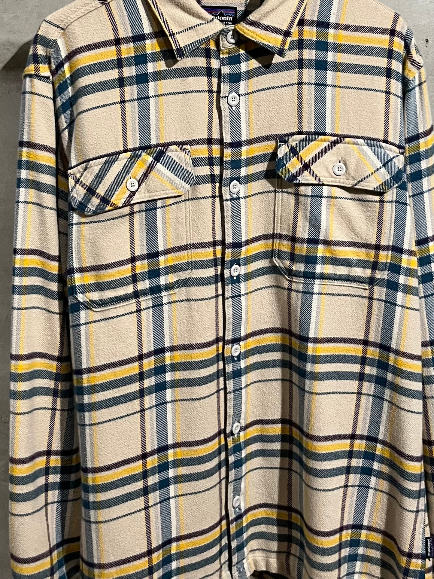 00's patagonia flannel shirt
