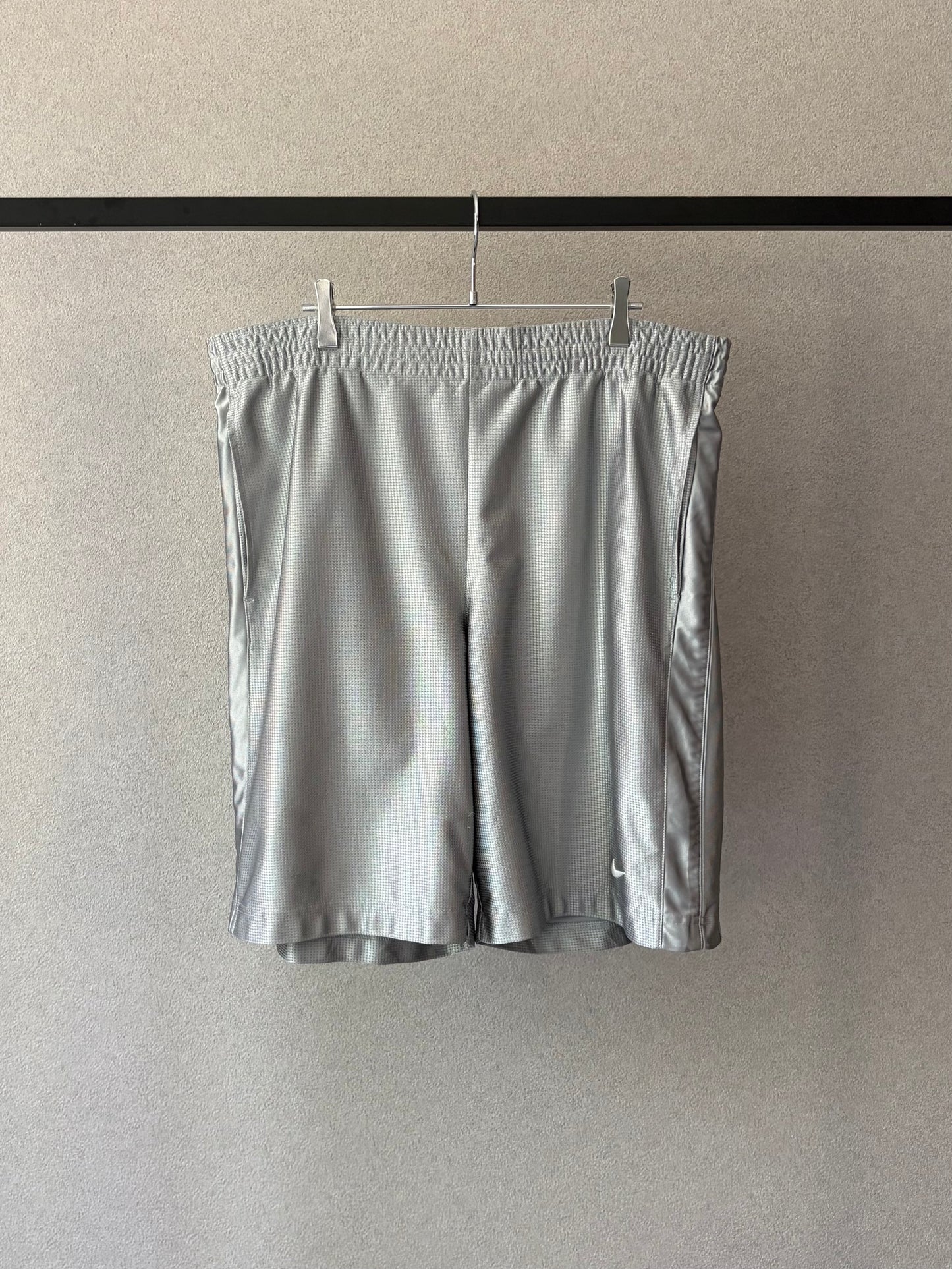00's NIKE basketball shorts