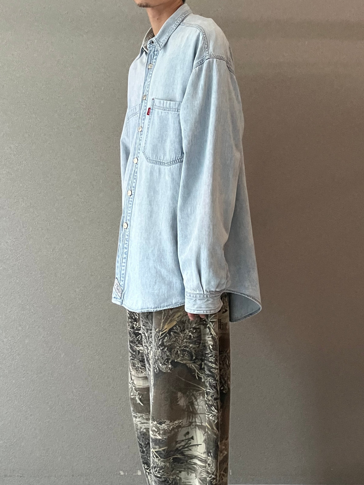 90's Levi's denim shirt