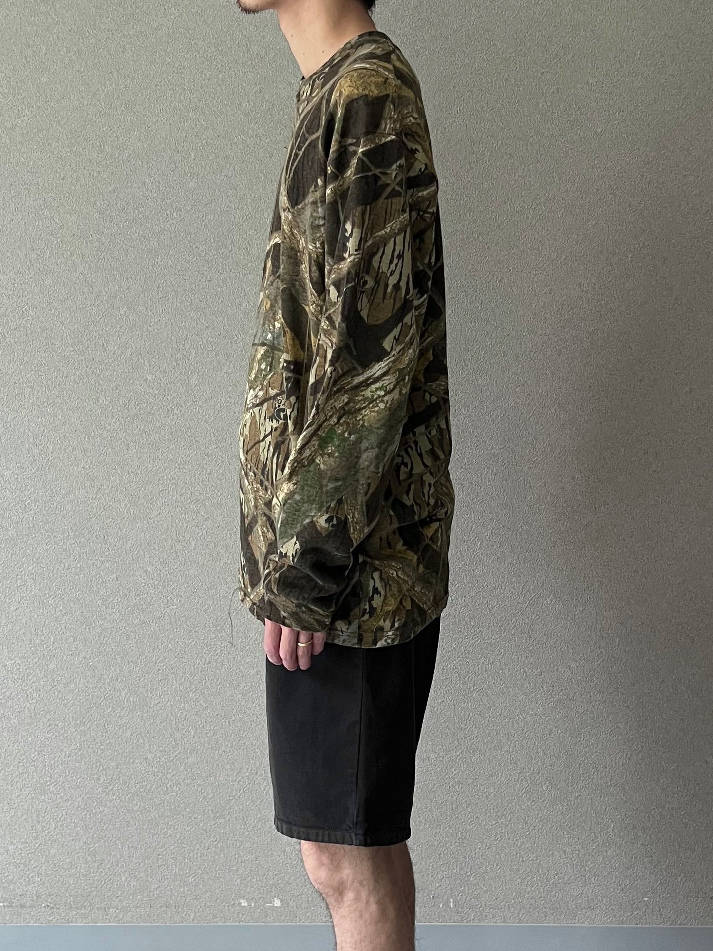 00's UNKNOWN realtree patterned L/S t-shirt "DEAD STOCK"