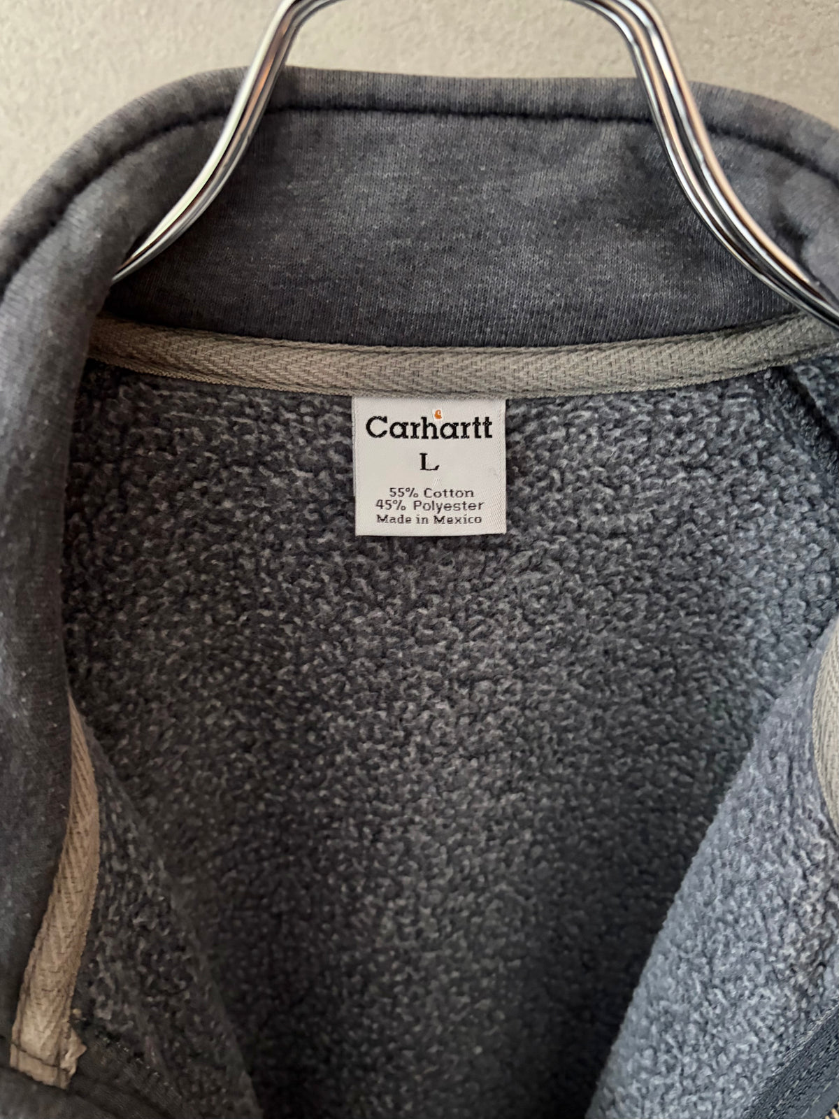 00's carhartt zip up sweater
