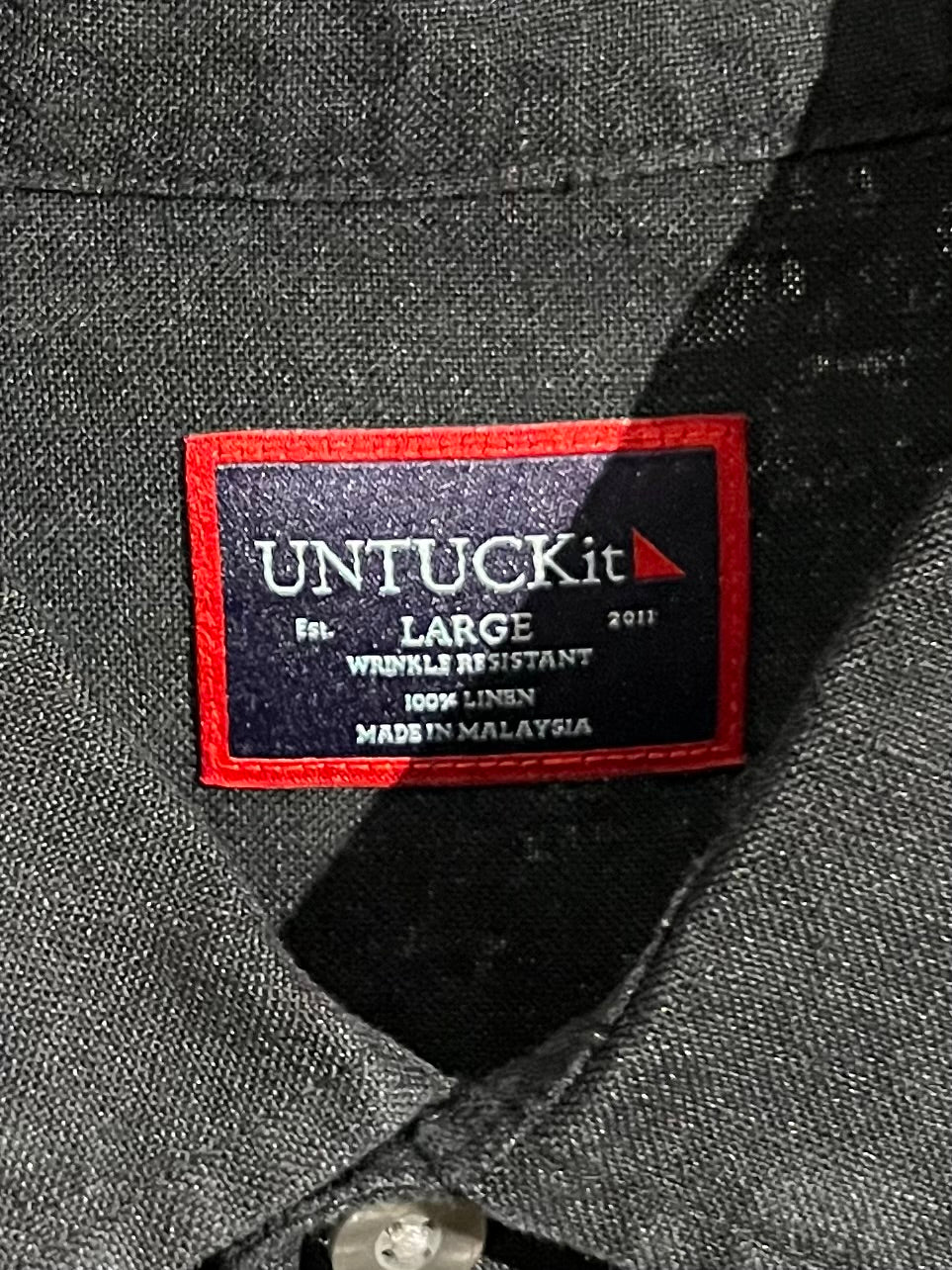 00's UNTUCKit linen shirt