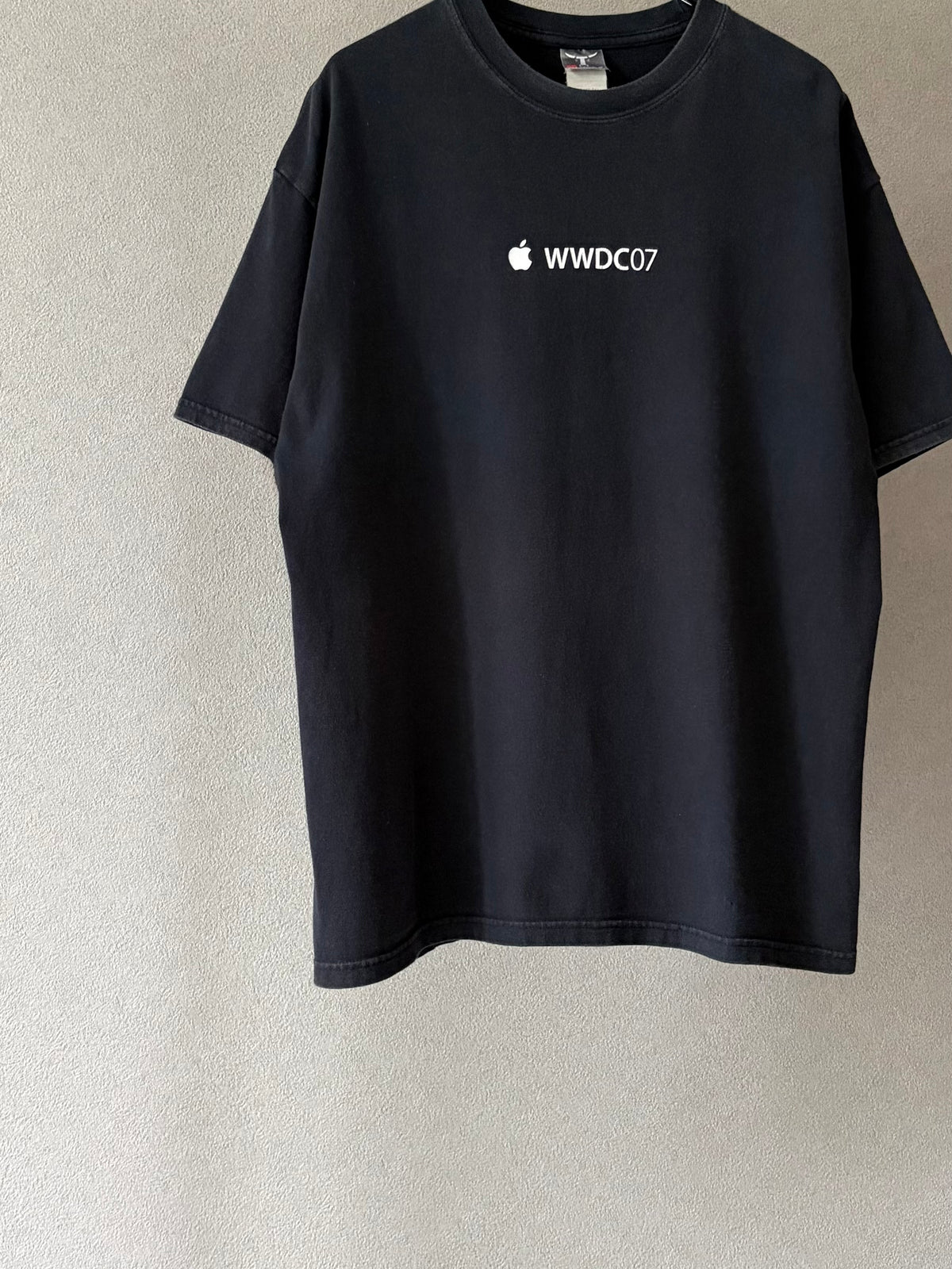 00's Apple printed t-shirt