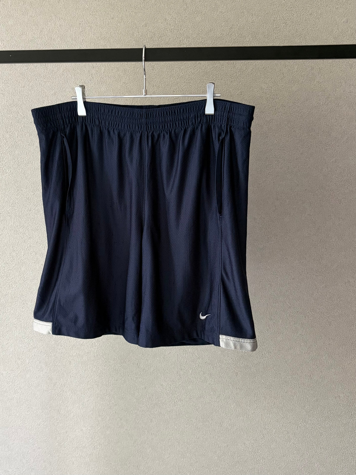 00's NIKE basketball shorts
