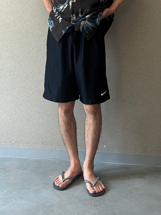 00's NIKE basketball shorts