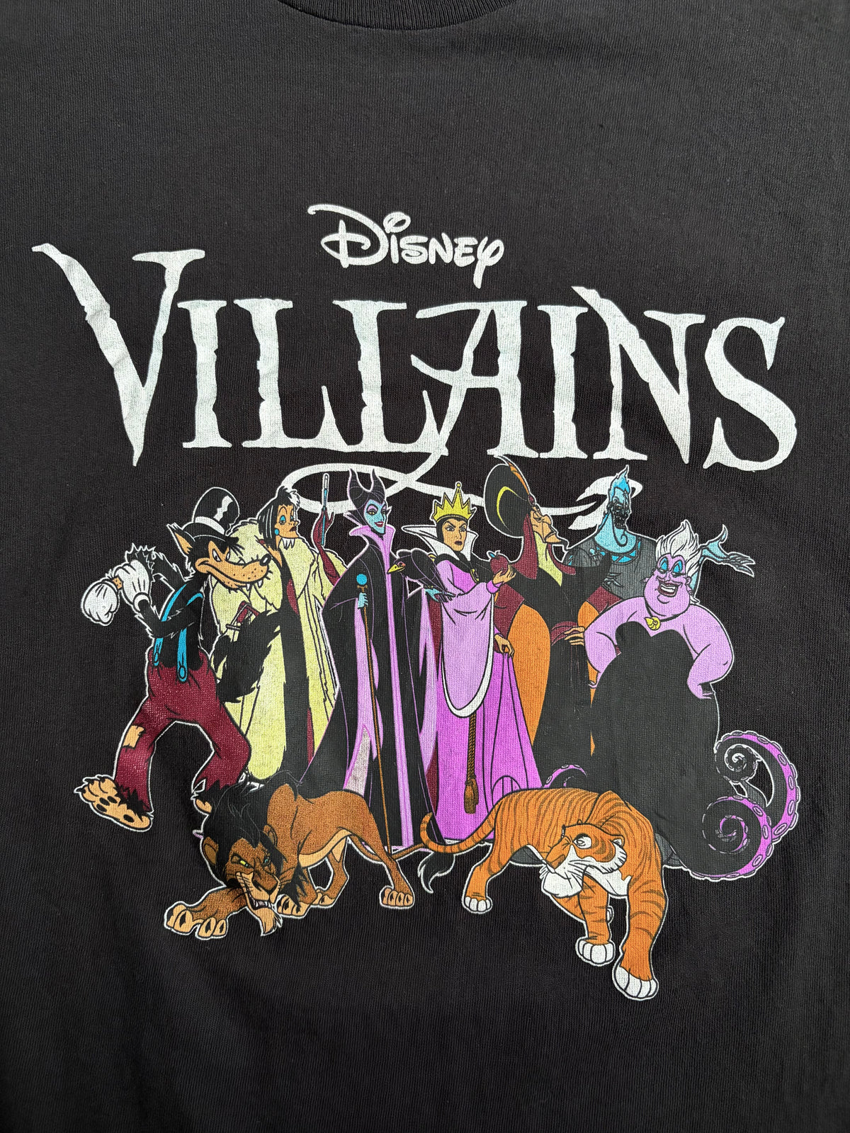 00's Disney VILLAINS t-shirt