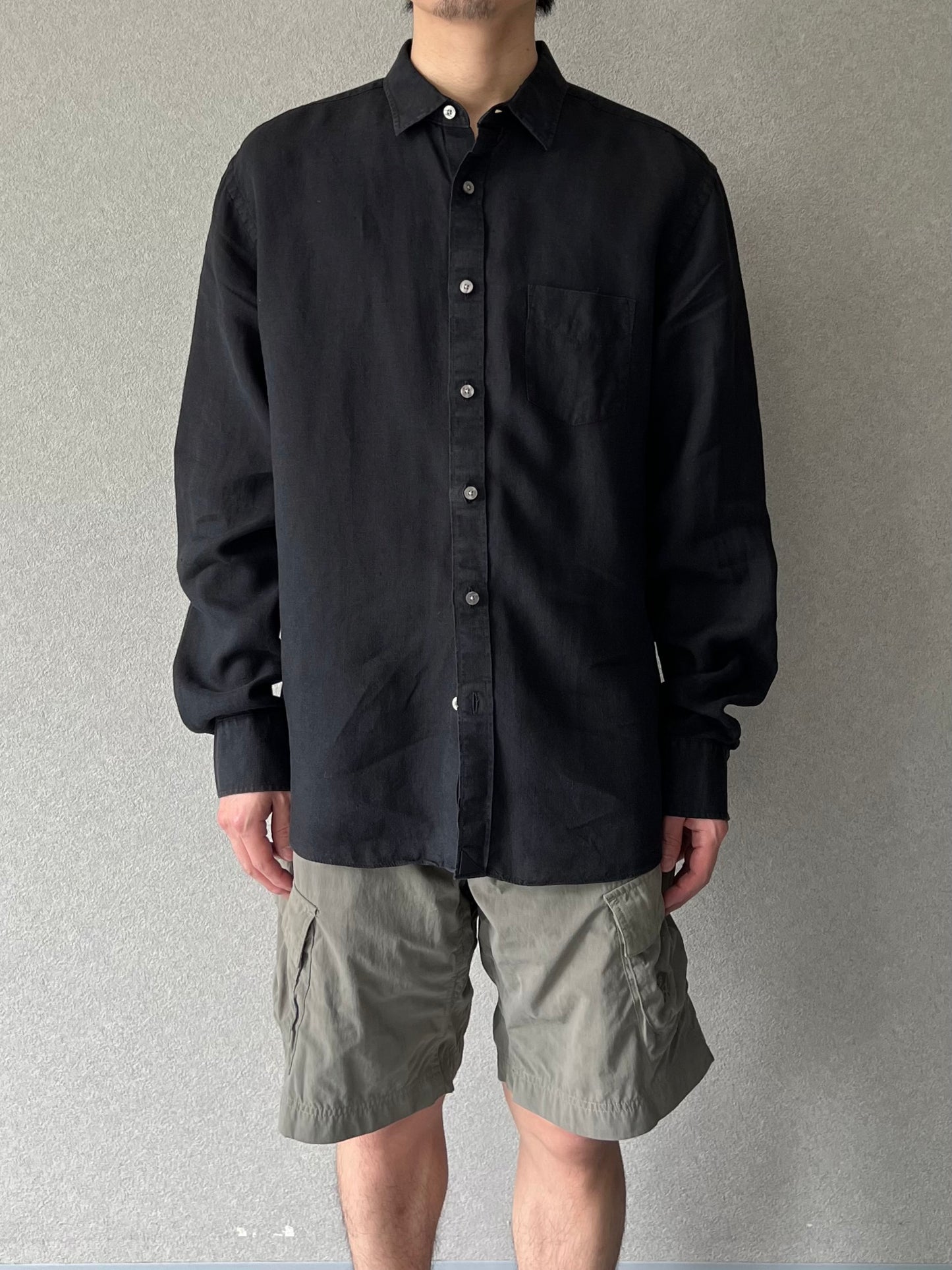 00's UNTUCKit linen shirt