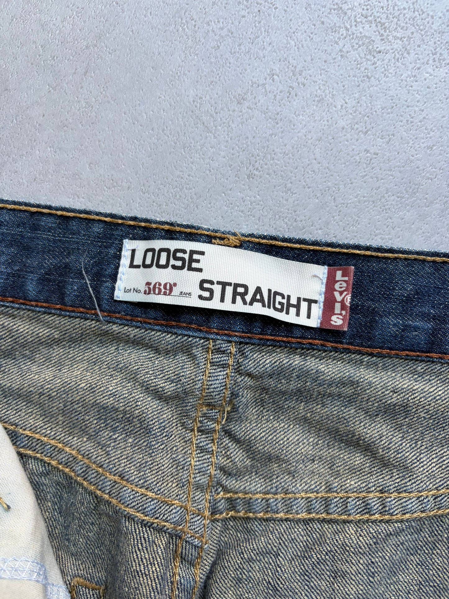 00's Levi's 569 denim shorts